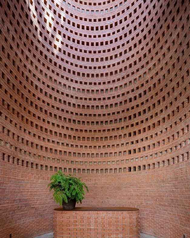 Exploring the Stunning Tropical Space Office in Vietnam