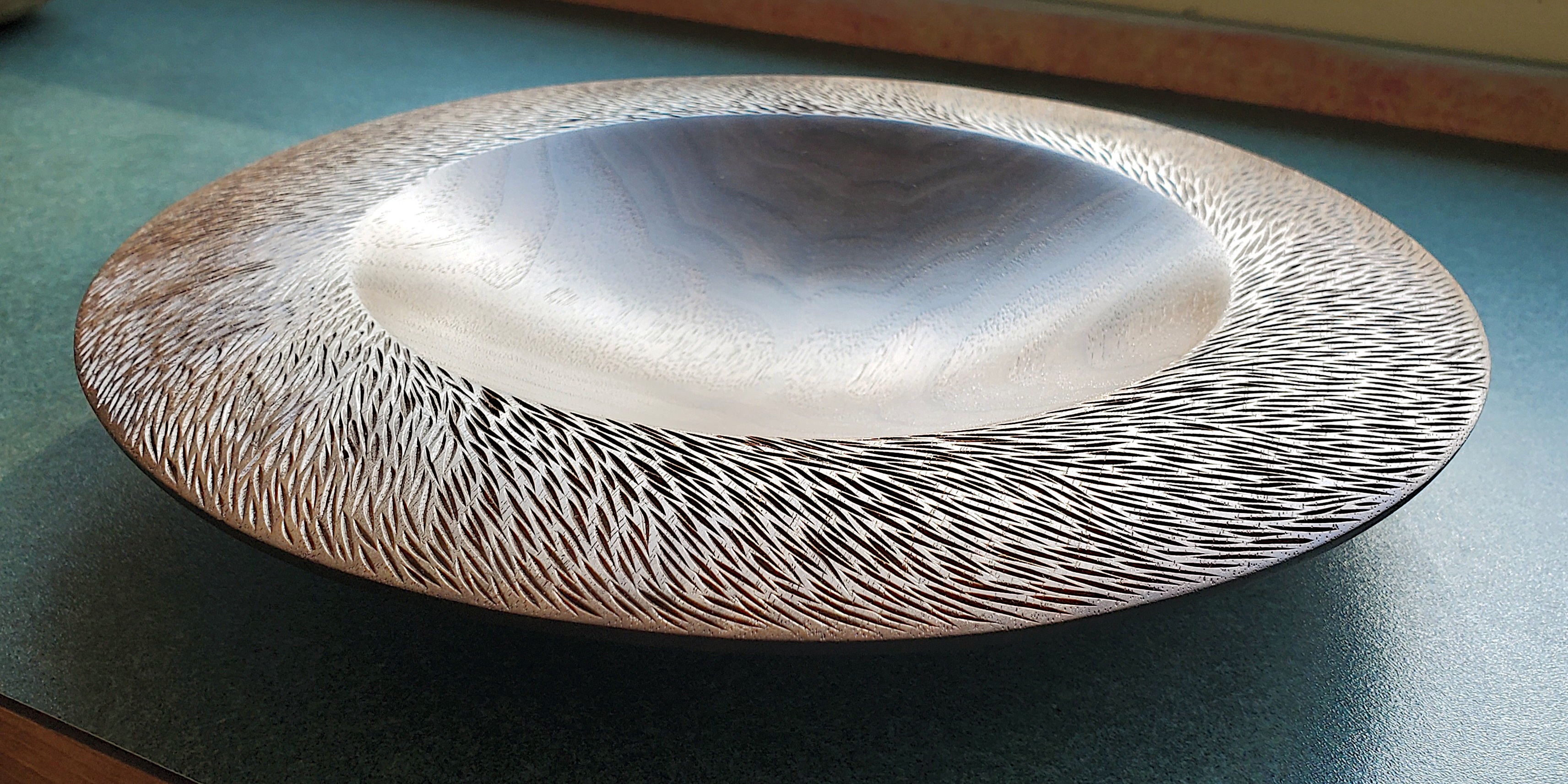 Capturing the Beauty of a Walnut Bowl in Natural Light