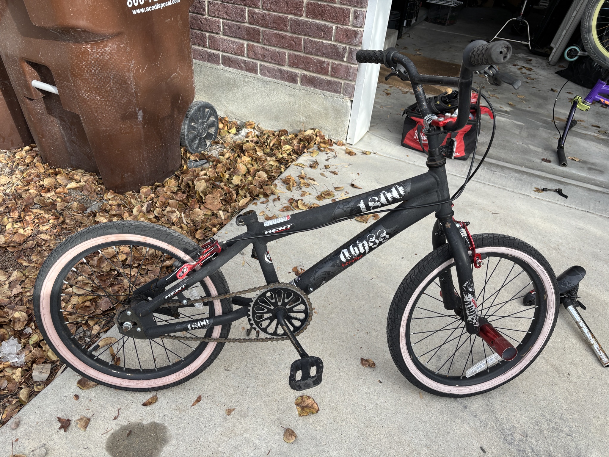 Transformed a $10 Facebook marketplace find into a treasure for my kid!