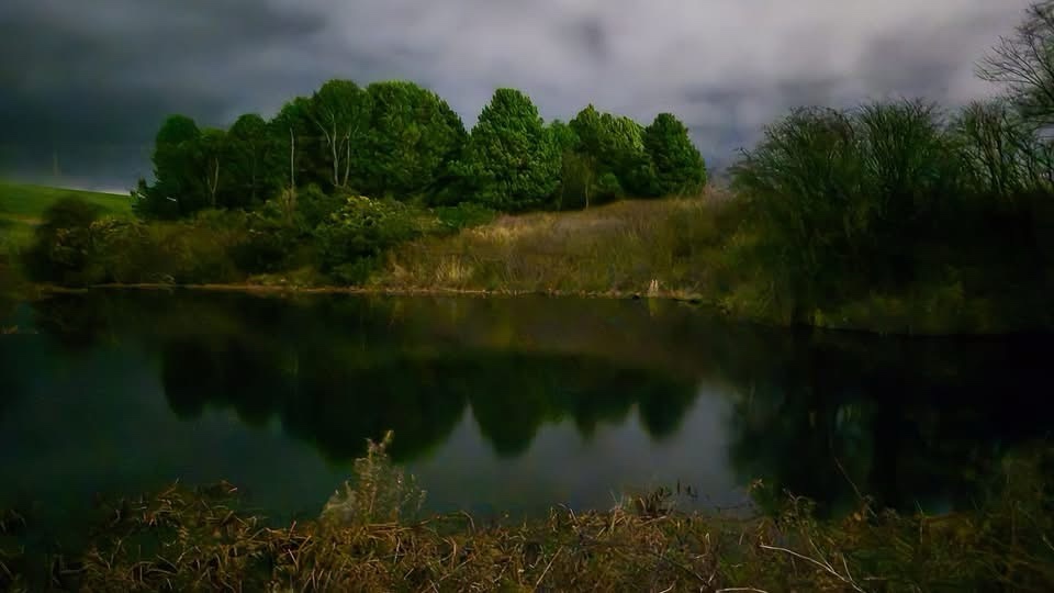 Captivating reflections that tell a story.