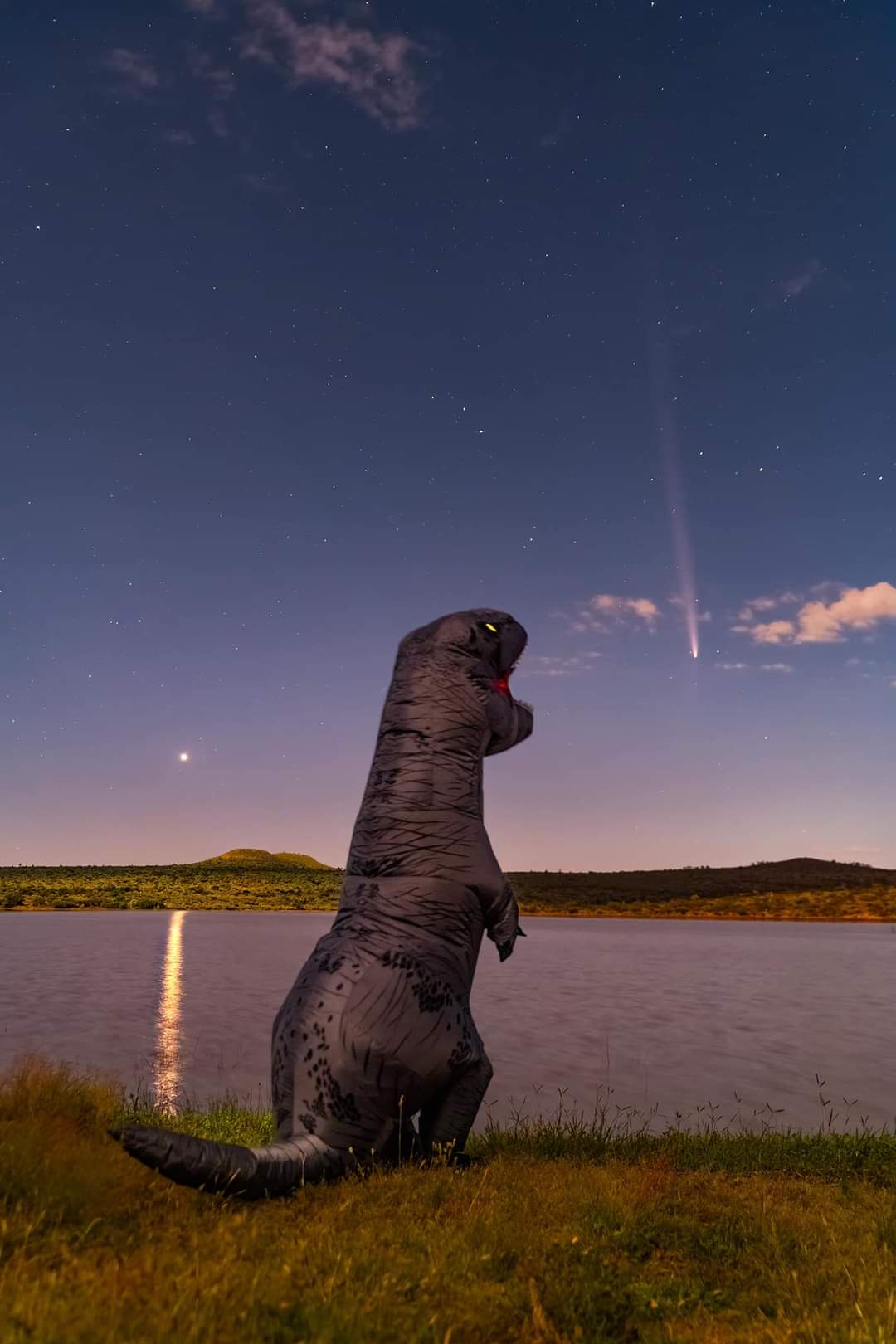 Get Ready: Comet Tsuchinshan-Atlas Will Be Visible This Weekend!