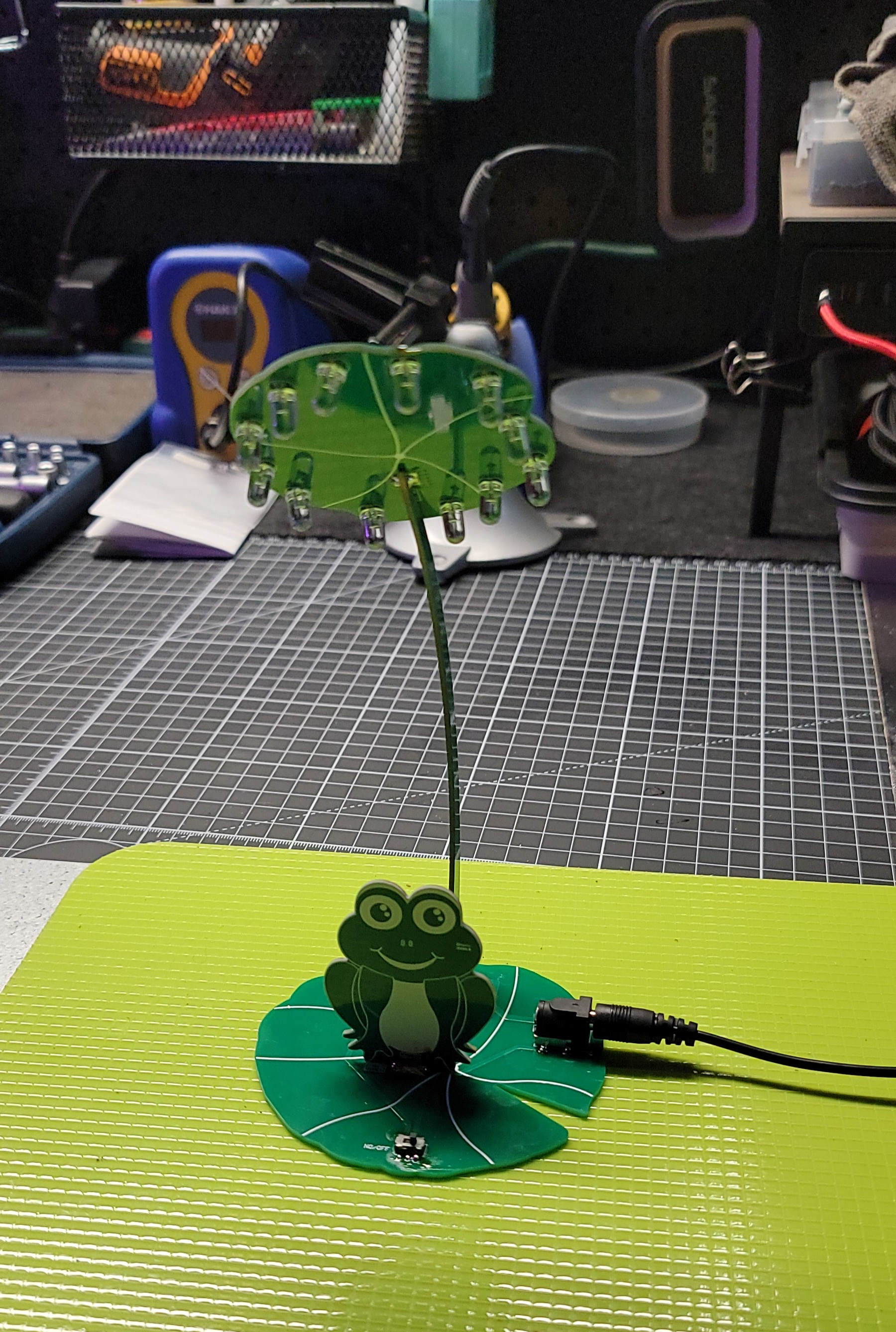 After Losing an Arm, I Almost Gave Up on Soldering, But Look at This Progress!