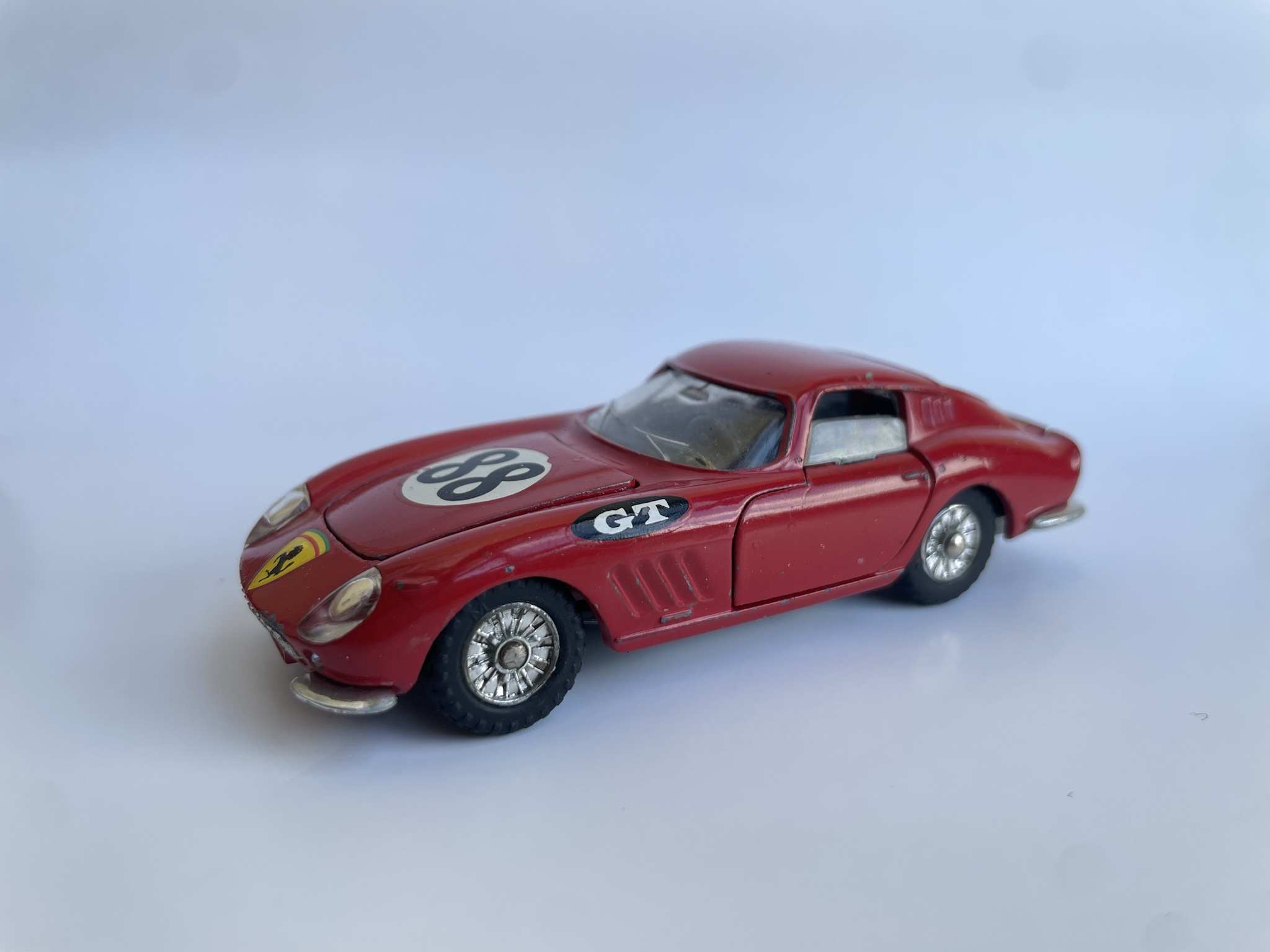 Classic Elegance: The 1964 Ferrari 275 GTB4 in 1/43 Scale