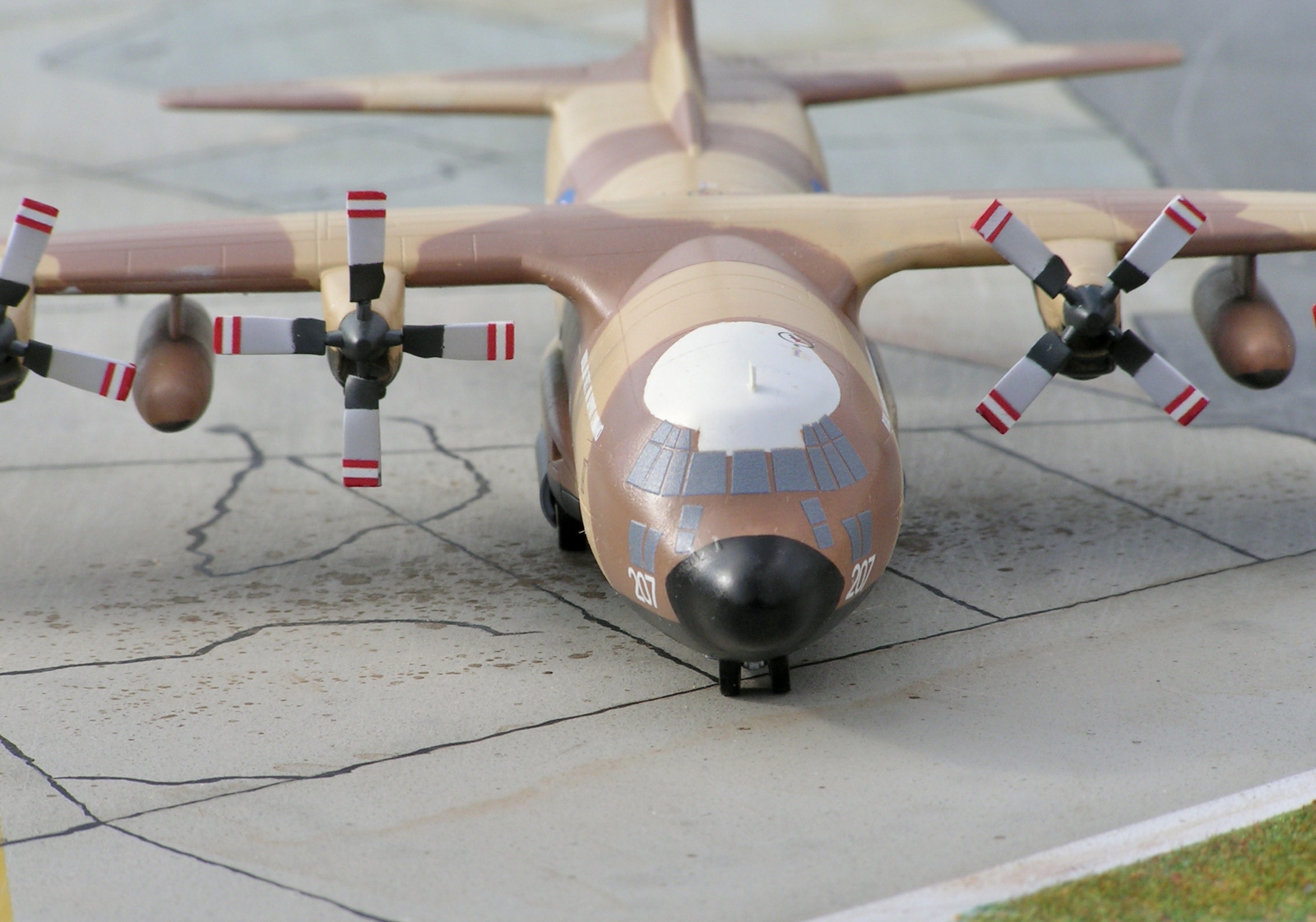 Minicraft's 1/144 Scale C-130K Model