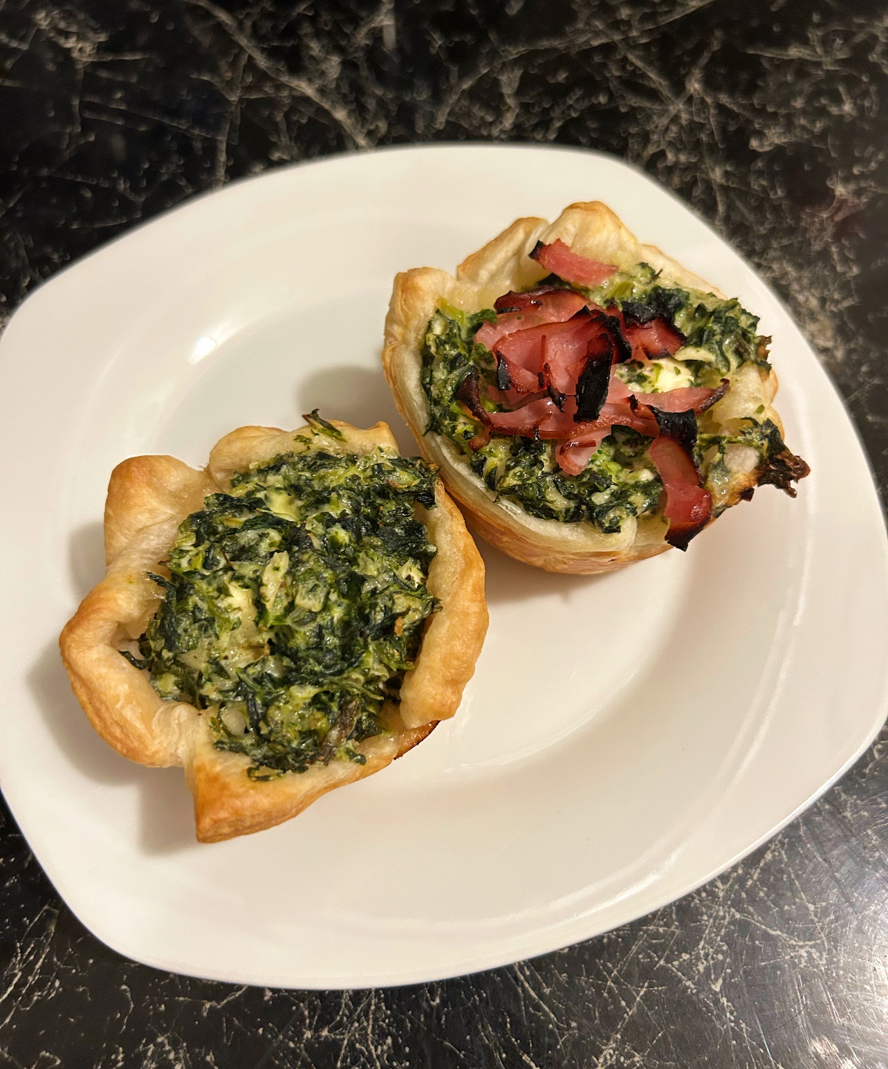 Delicious Delights: Spinach and Ham Cream Cheese Puff Pastries