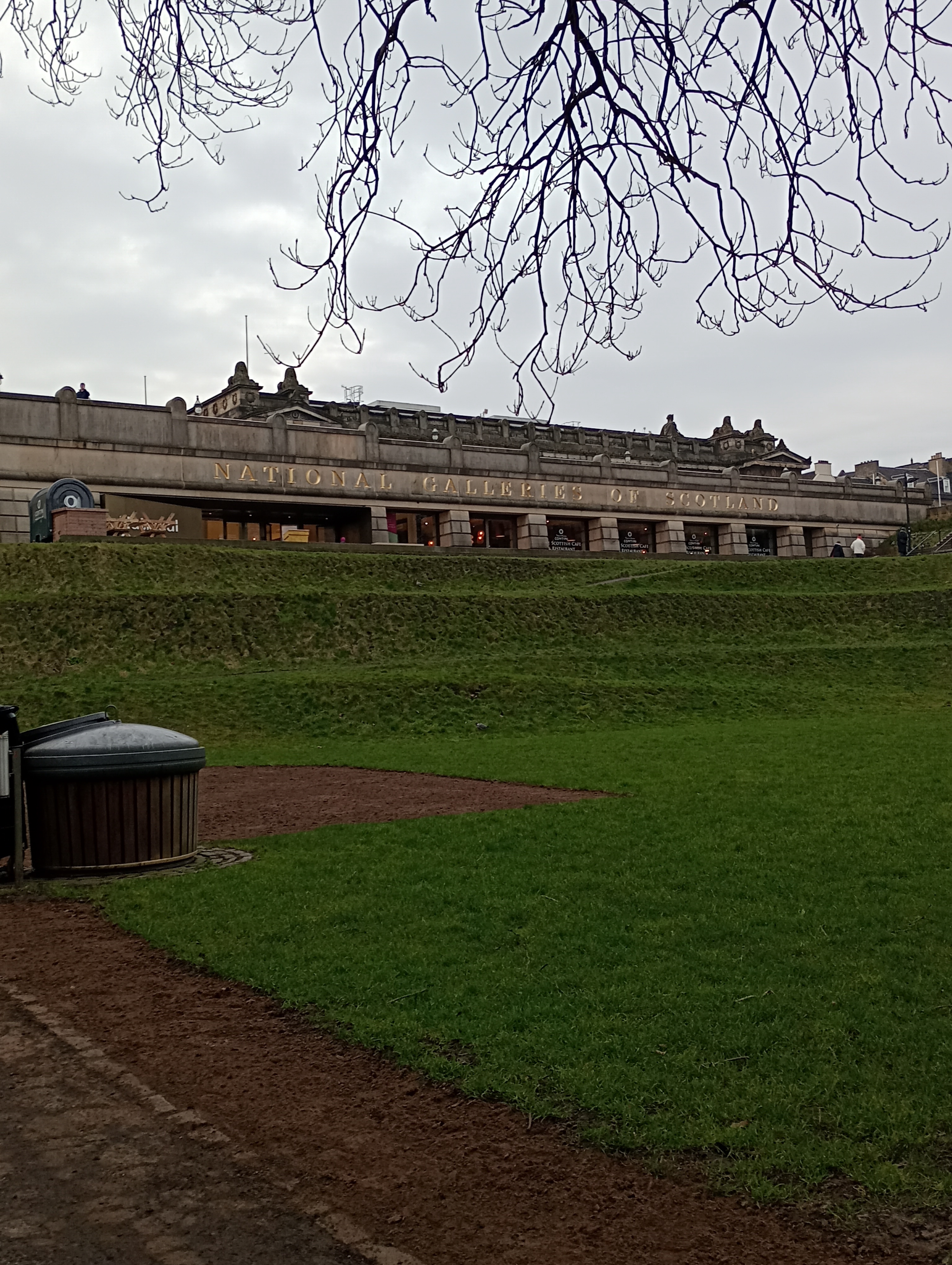 A Stroll Through Princes Street Gardens