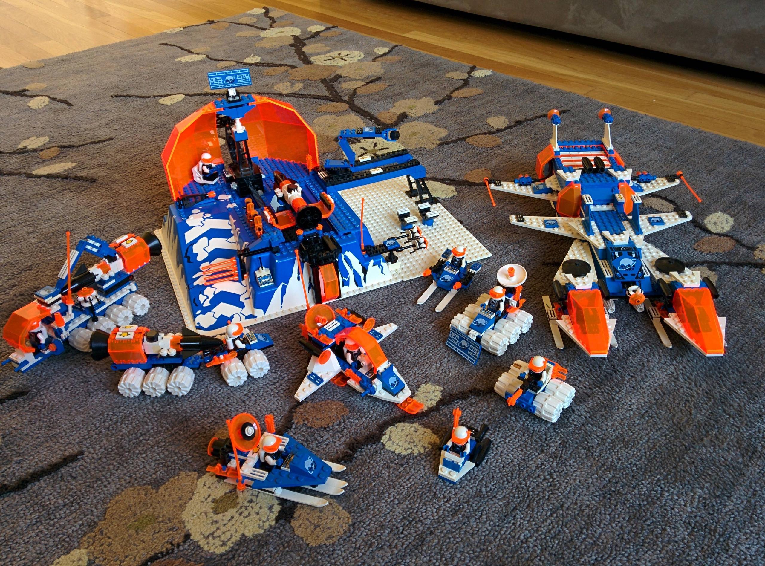Blast from the Past: Vintage LEGO Ice Planet