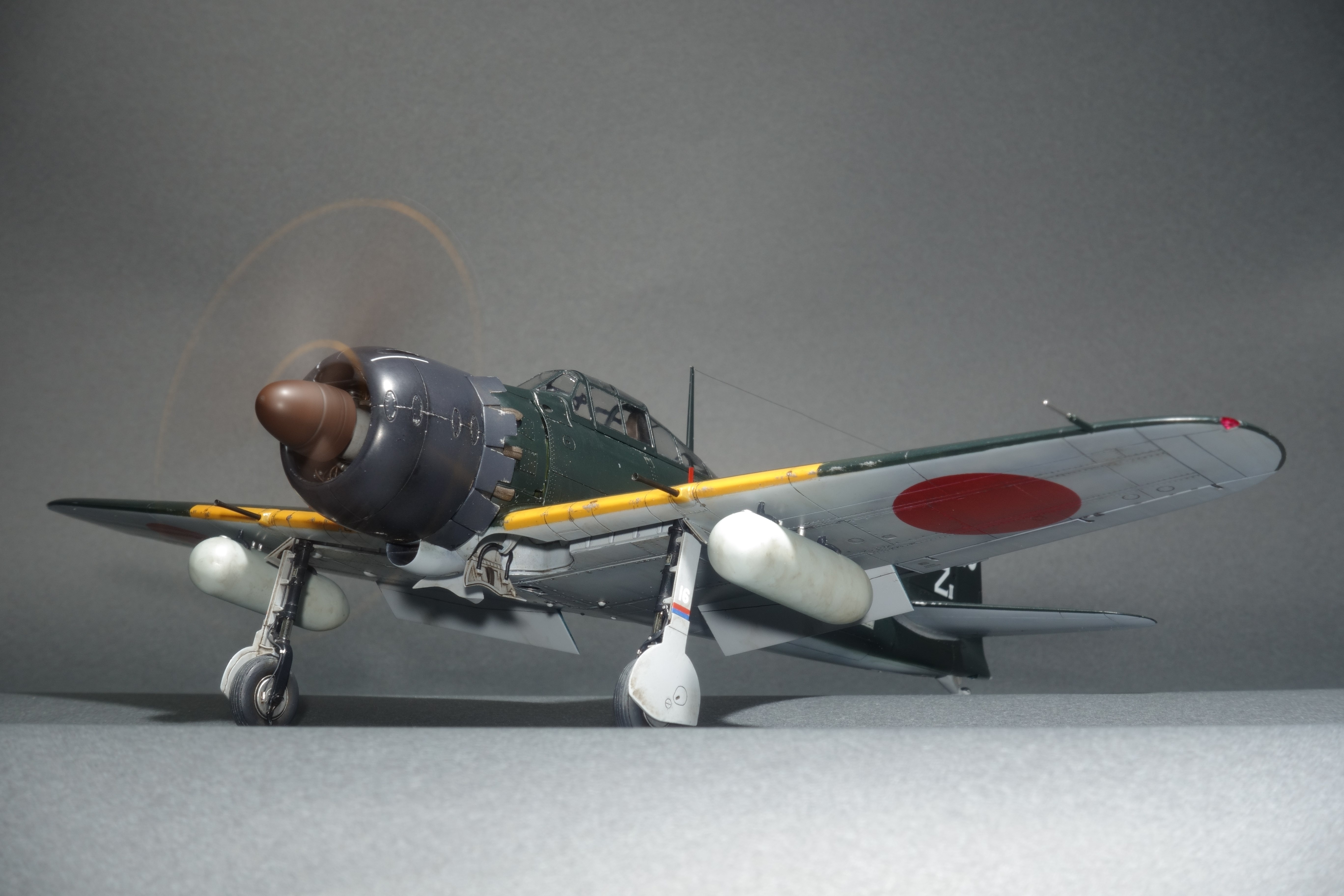 Mitsubishi A6M5b ZERO: A Tamiya 1/48 Model Showcase
