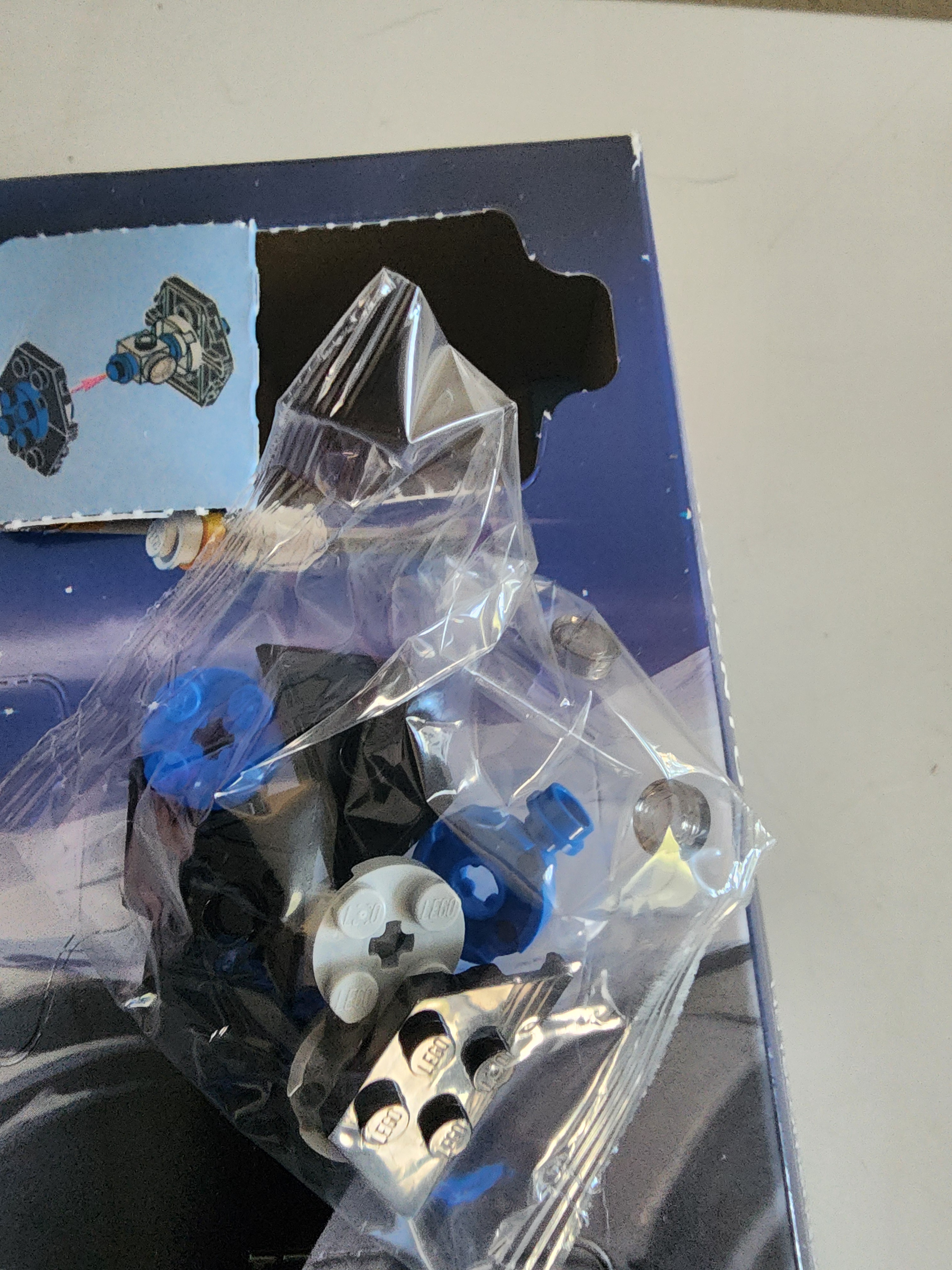 Unboxing Day 4 of the Star Wars Lego Advent Calendar
