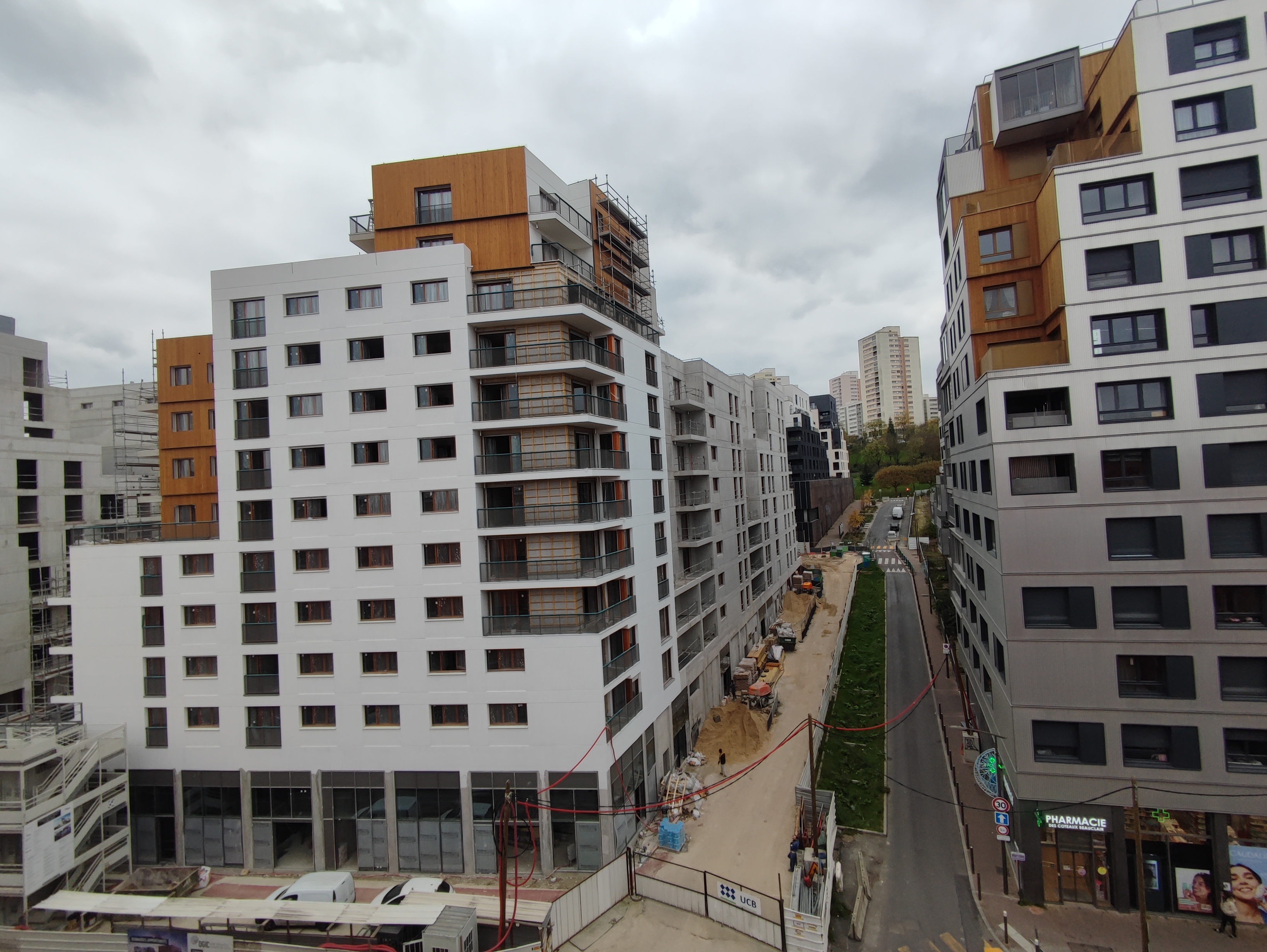 Exploring Lot C4 in Coteaux Beauclair, Rosny-sous-bois, France