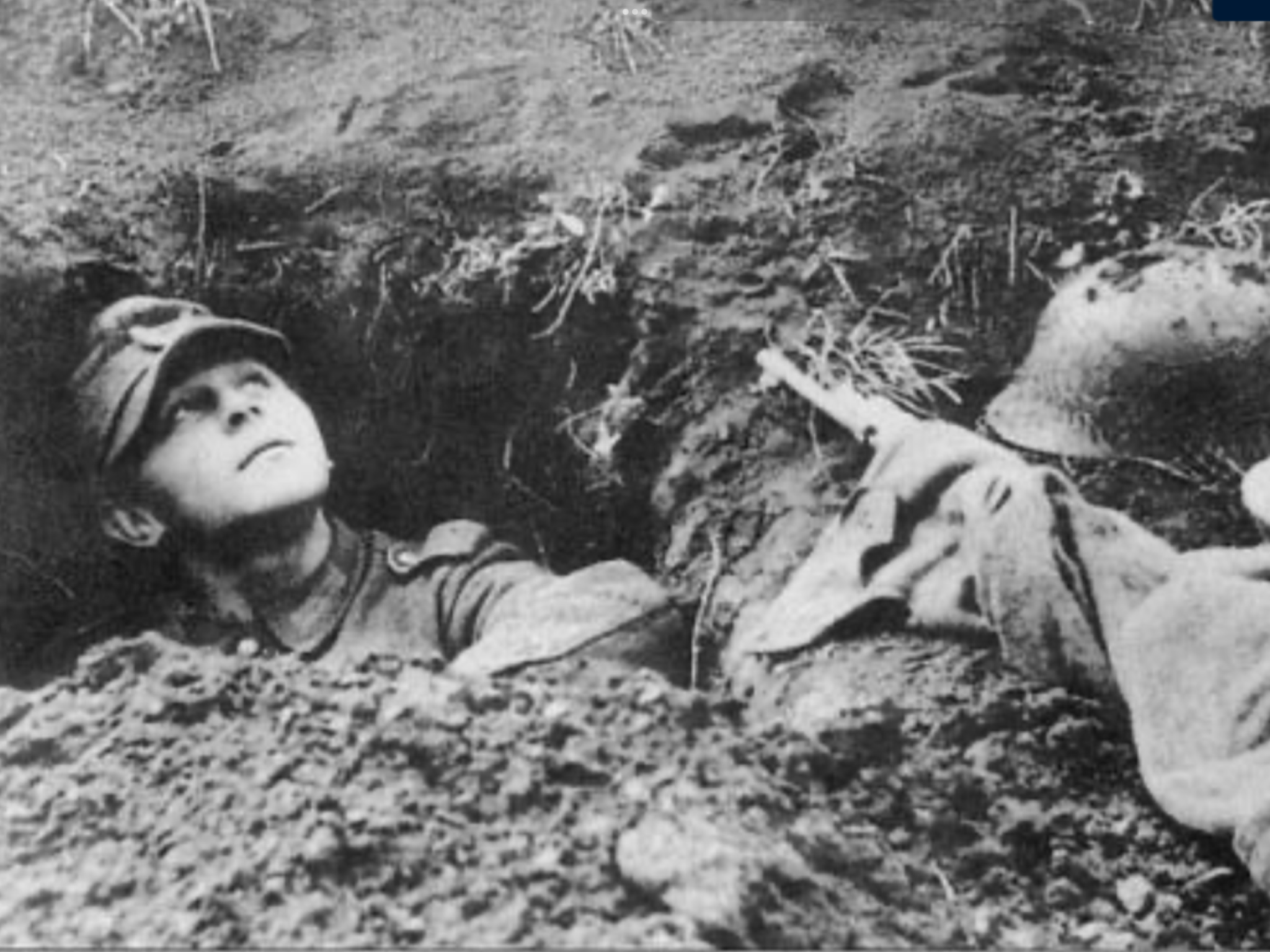 A Glimpse into History: A Hitlerjugend Soldier in 1945 Berlin