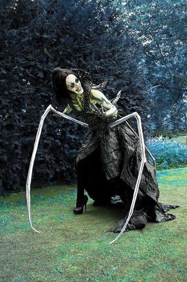 My 16th Favorite: Coraline's Other Mother Cosplay