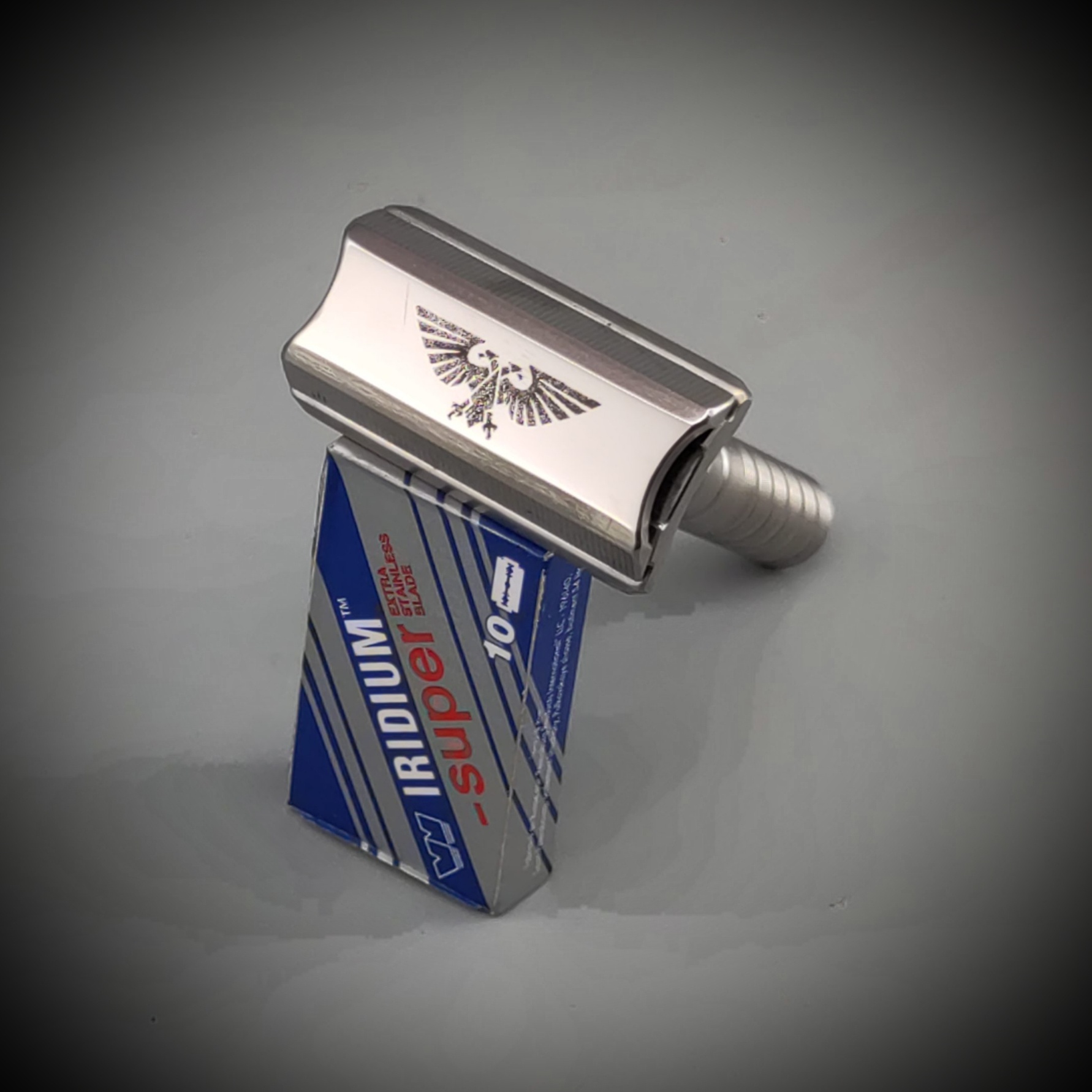 A Warhammer 40k-Inspired Titanium Safety Razor