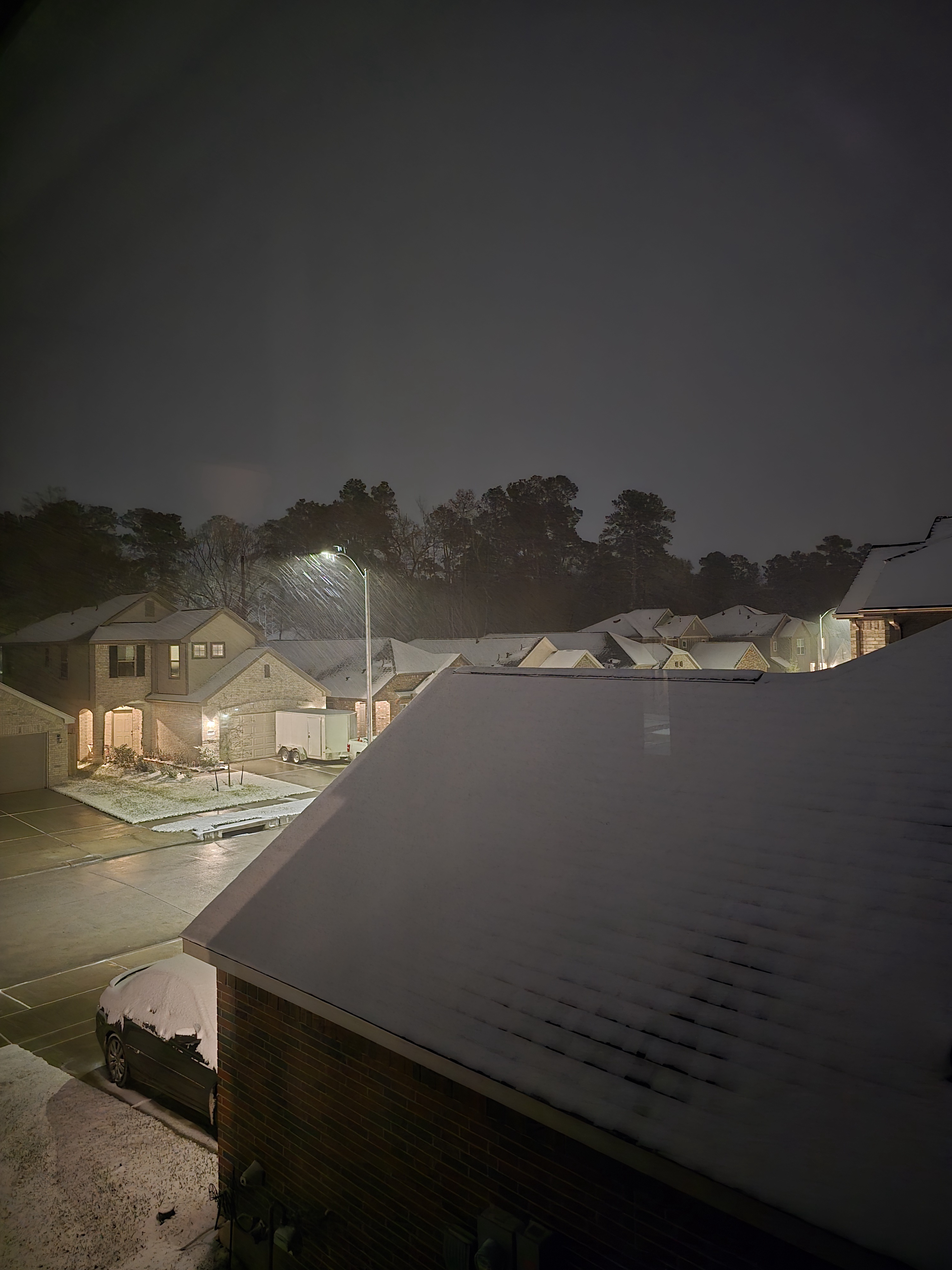 A Magical 4 AM Snowfall in Magnolia, Texas