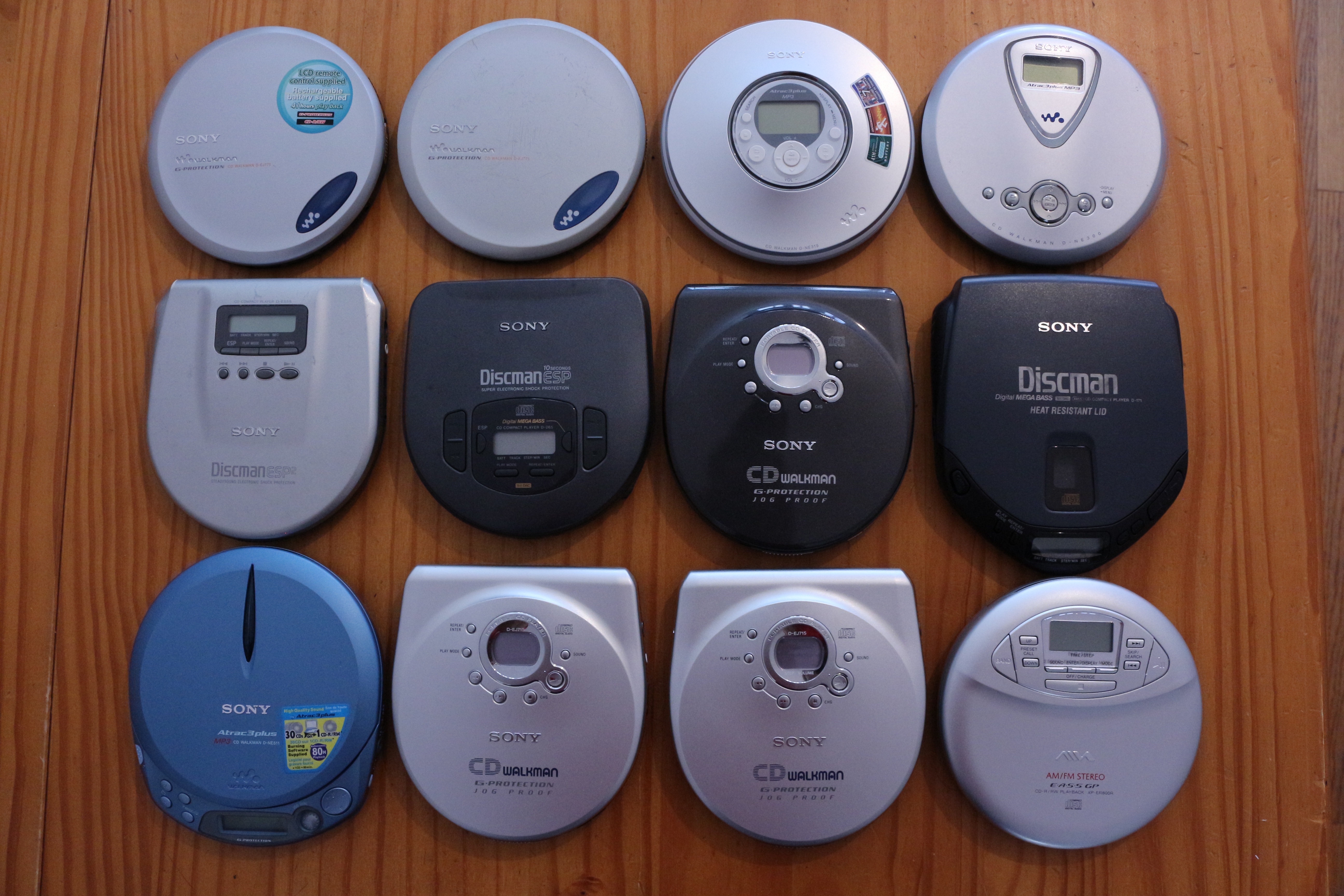 Eleven Sony Discman and one little Aiwa: A nostalgic showdown!