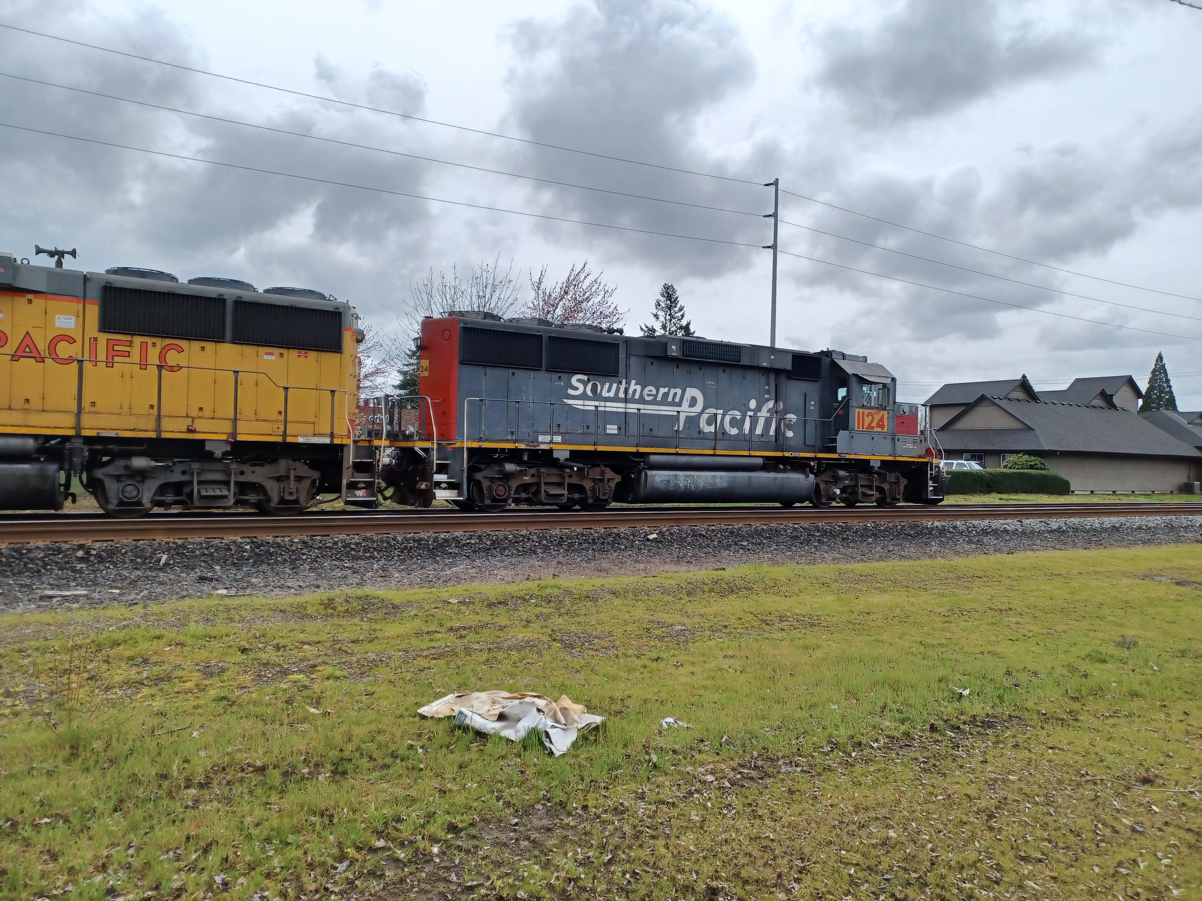Why Imgur Needs More Railroad Enthusiasm