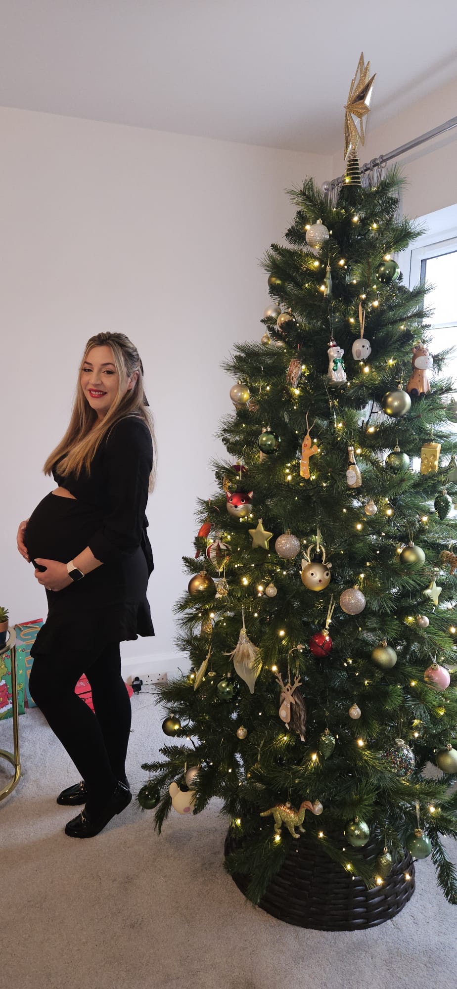 Last Christmas Before I Embrace Motherhood - Greetings from Ireland!