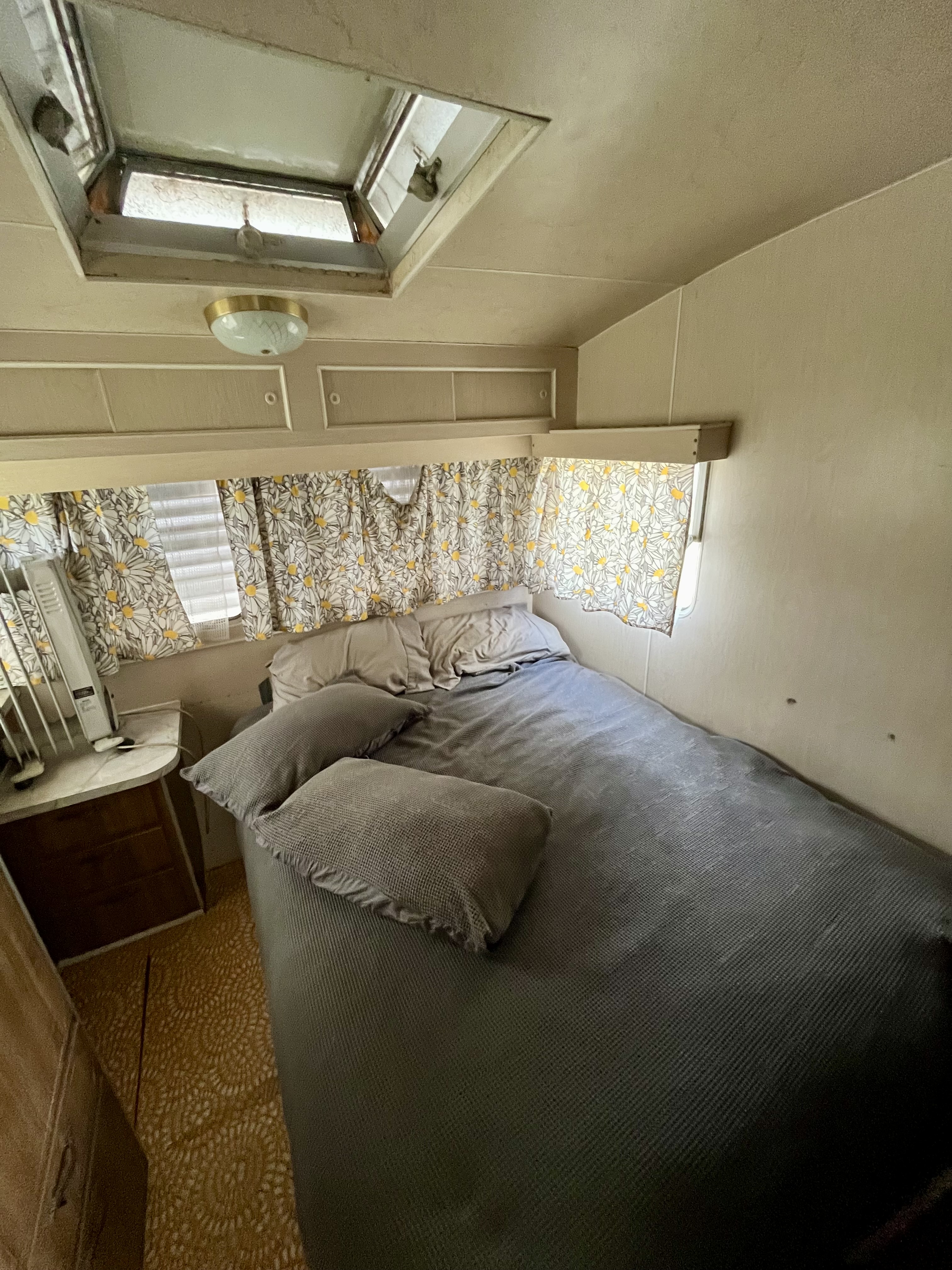 Experience the Ultimate Travel Home Deluxe