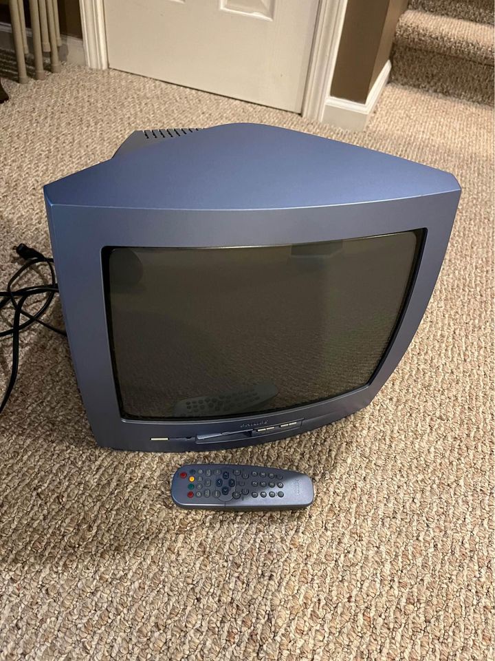 Throwback to the Philips 13" CRT TV (Model 13PR11 M121) from 2001