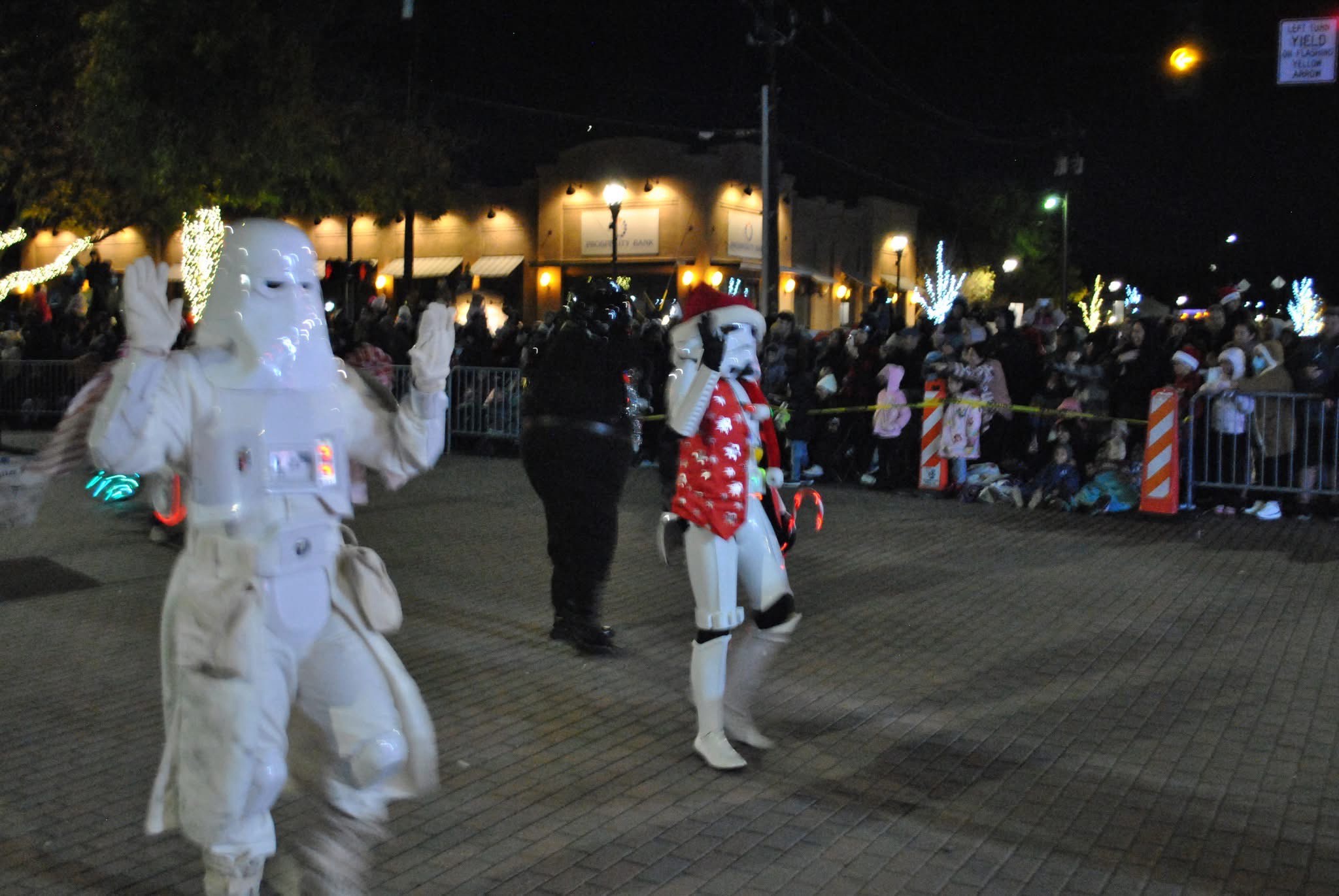 Join Us for the Grapevine Holiday Parade!