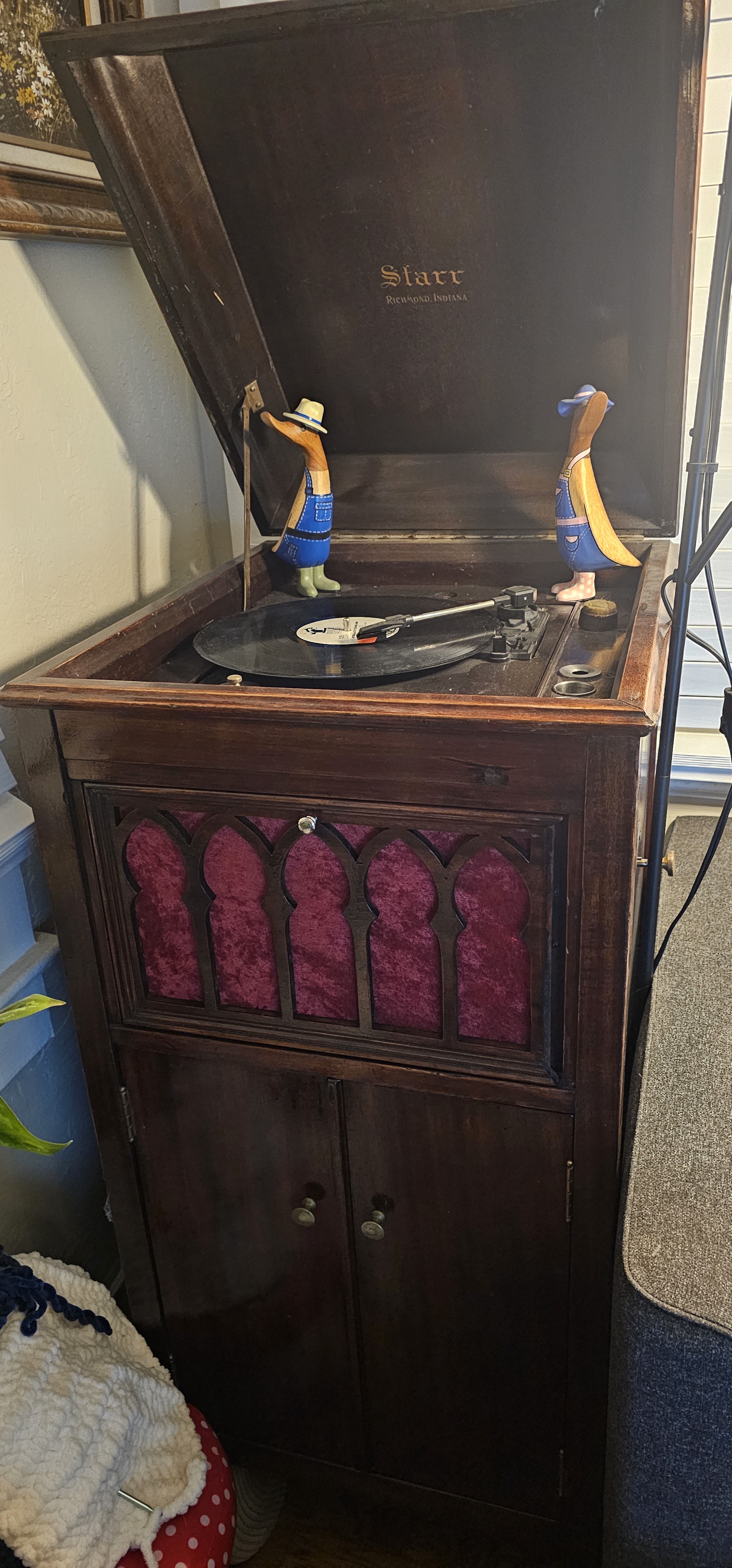 The Classic Phonograph: A Blast from the Past