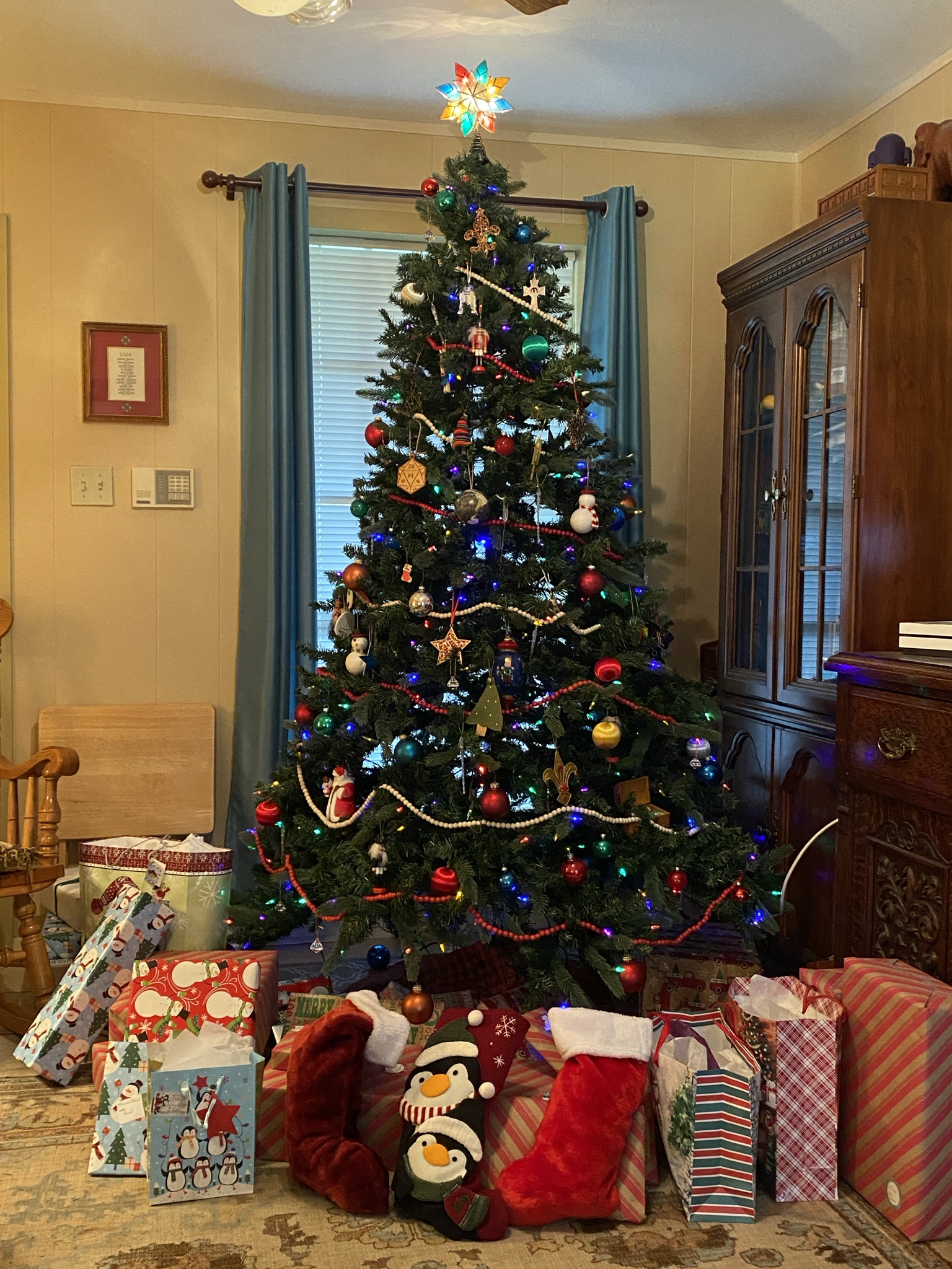 Wishing You a Joyful Christmas from Imgur!