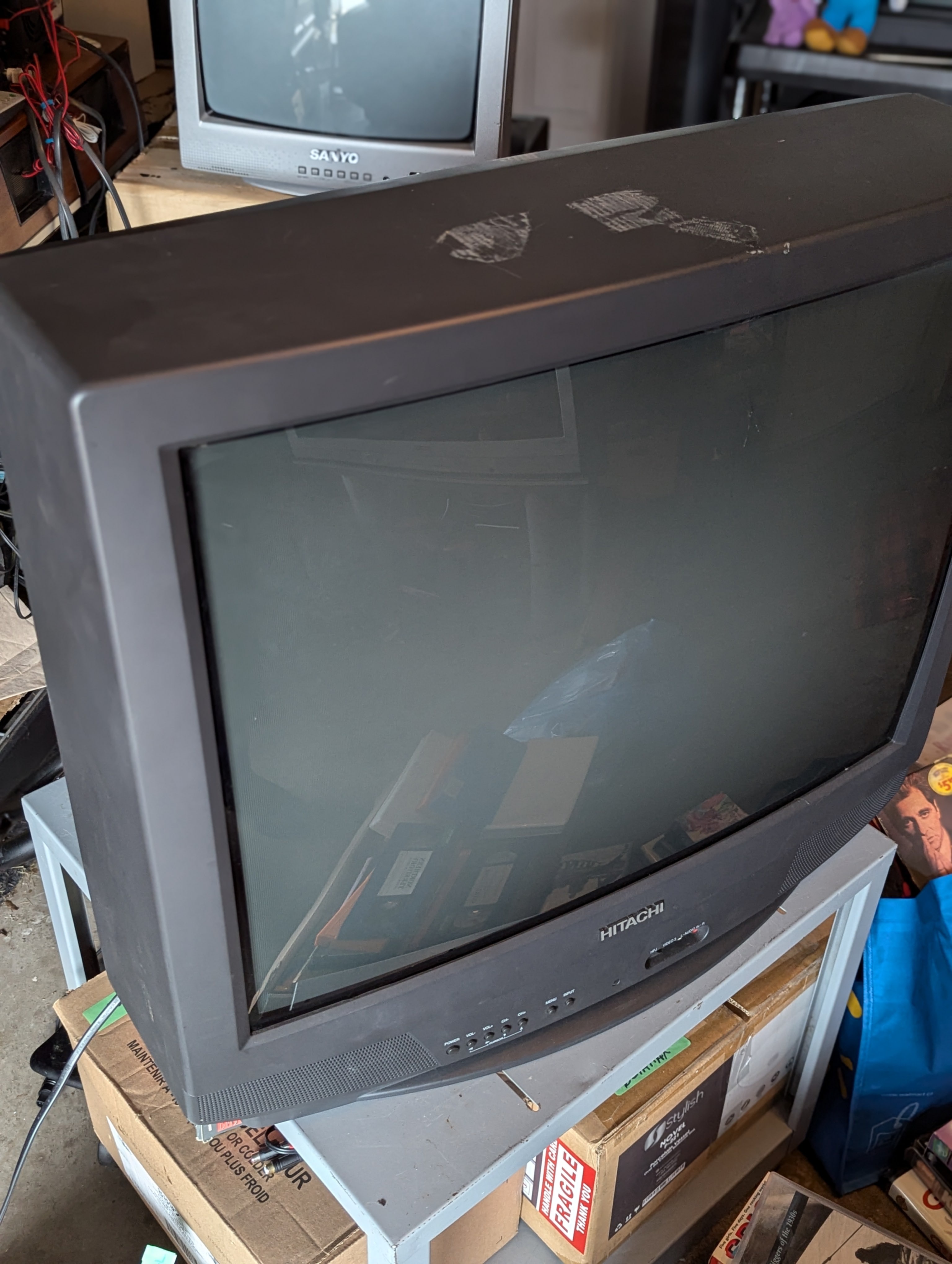 Throwback to the Hitachi 27" CRT TV from August 2001