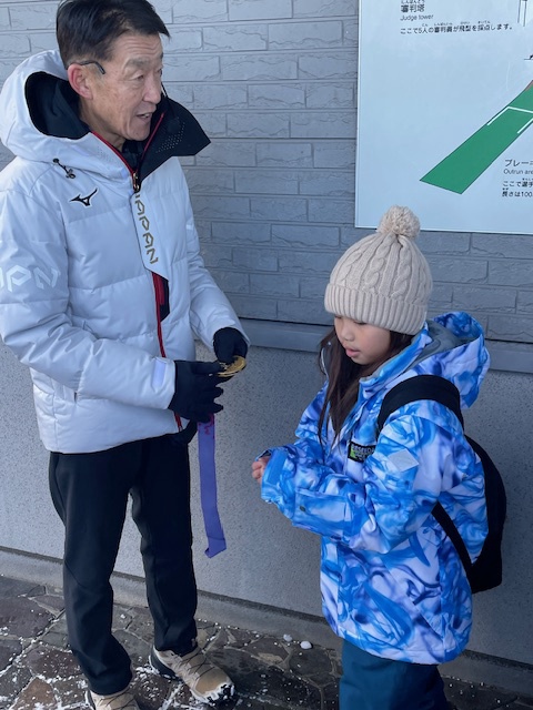 Gold Medalist Masashi Abe from the 1994 Lillehammer Nordic Combined Team Visits Sapporo