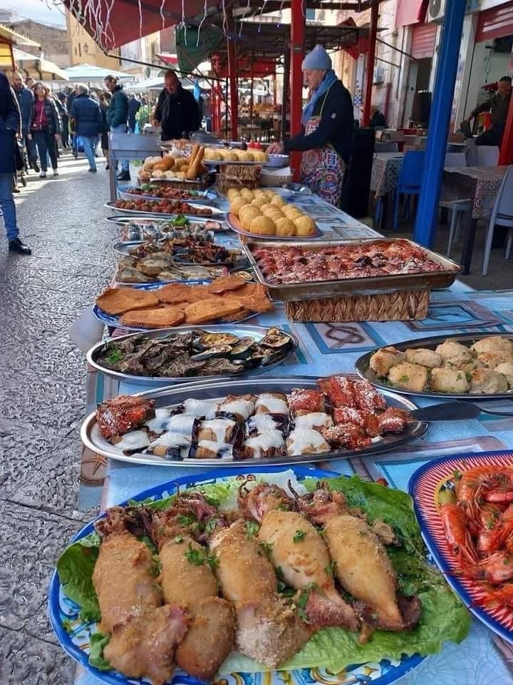 Indulging in Delicious Street Food in Sicily