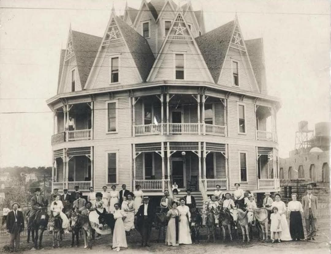 Step Back in Time: The Hexagon Hotel, Mineral Wells, Texas 1895