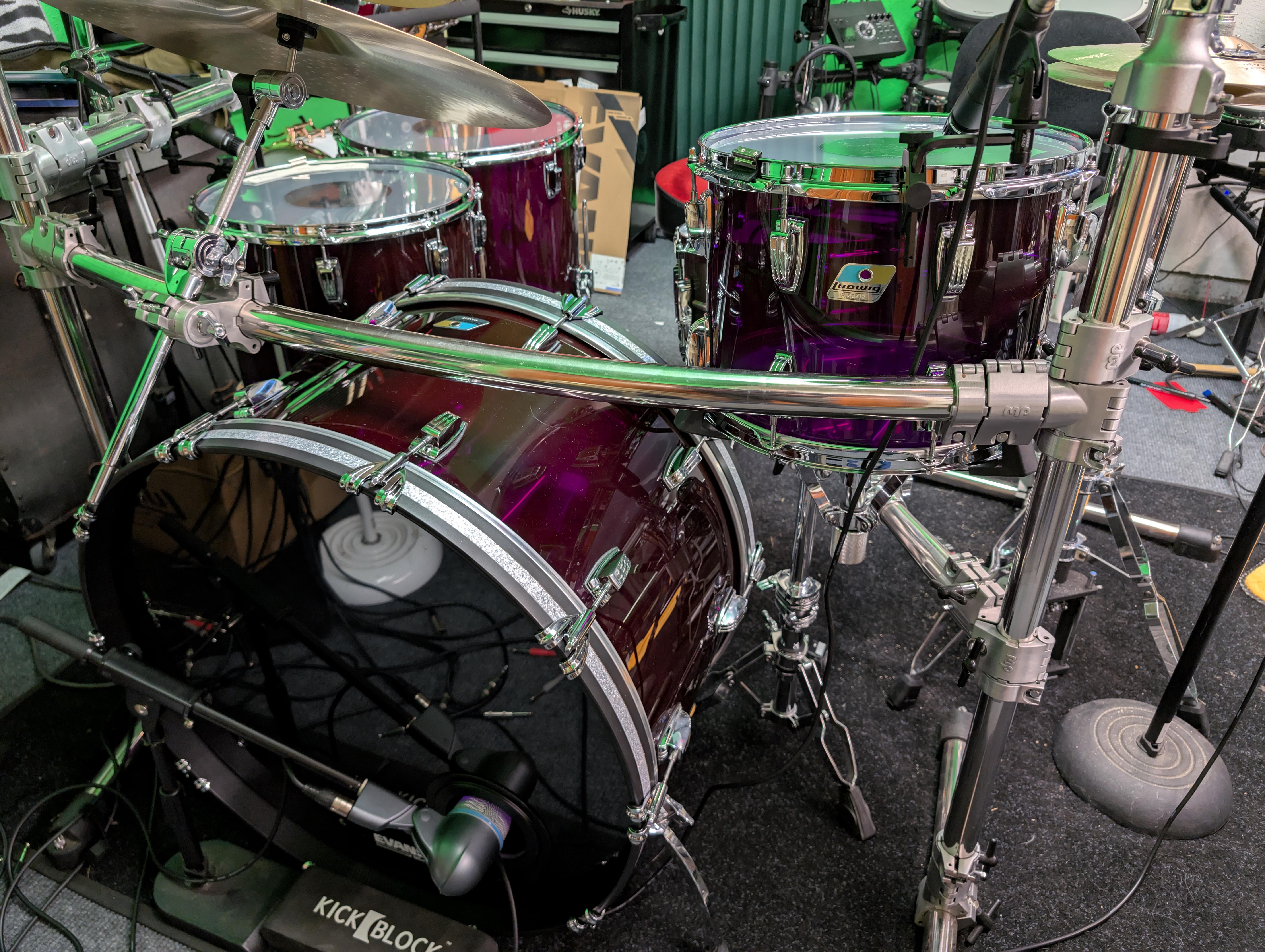 Vistalite Vibes: A Stunning Purple Showcase