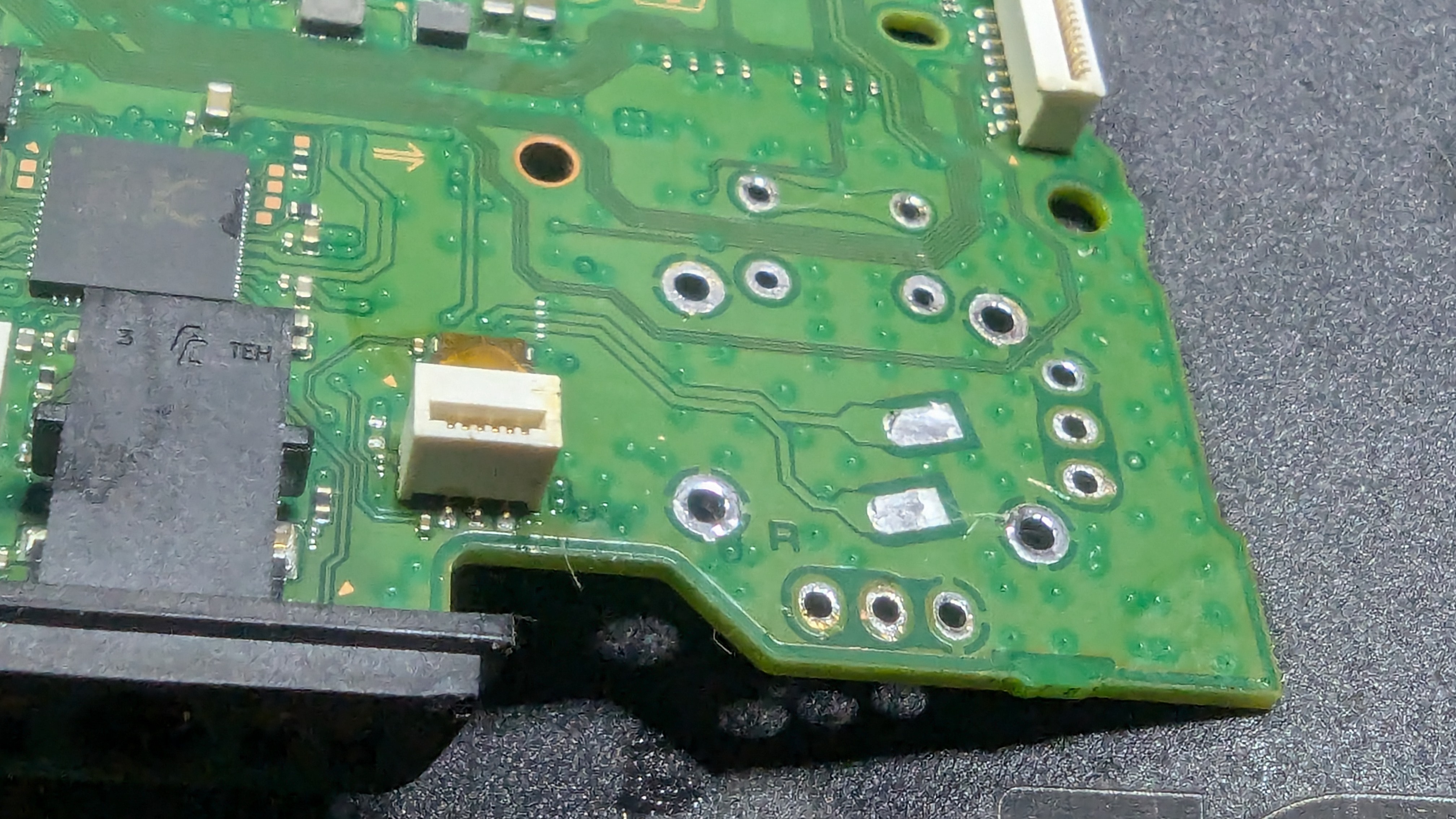 Upgrading Your PS5 Controller with Hall Effect Joysticks