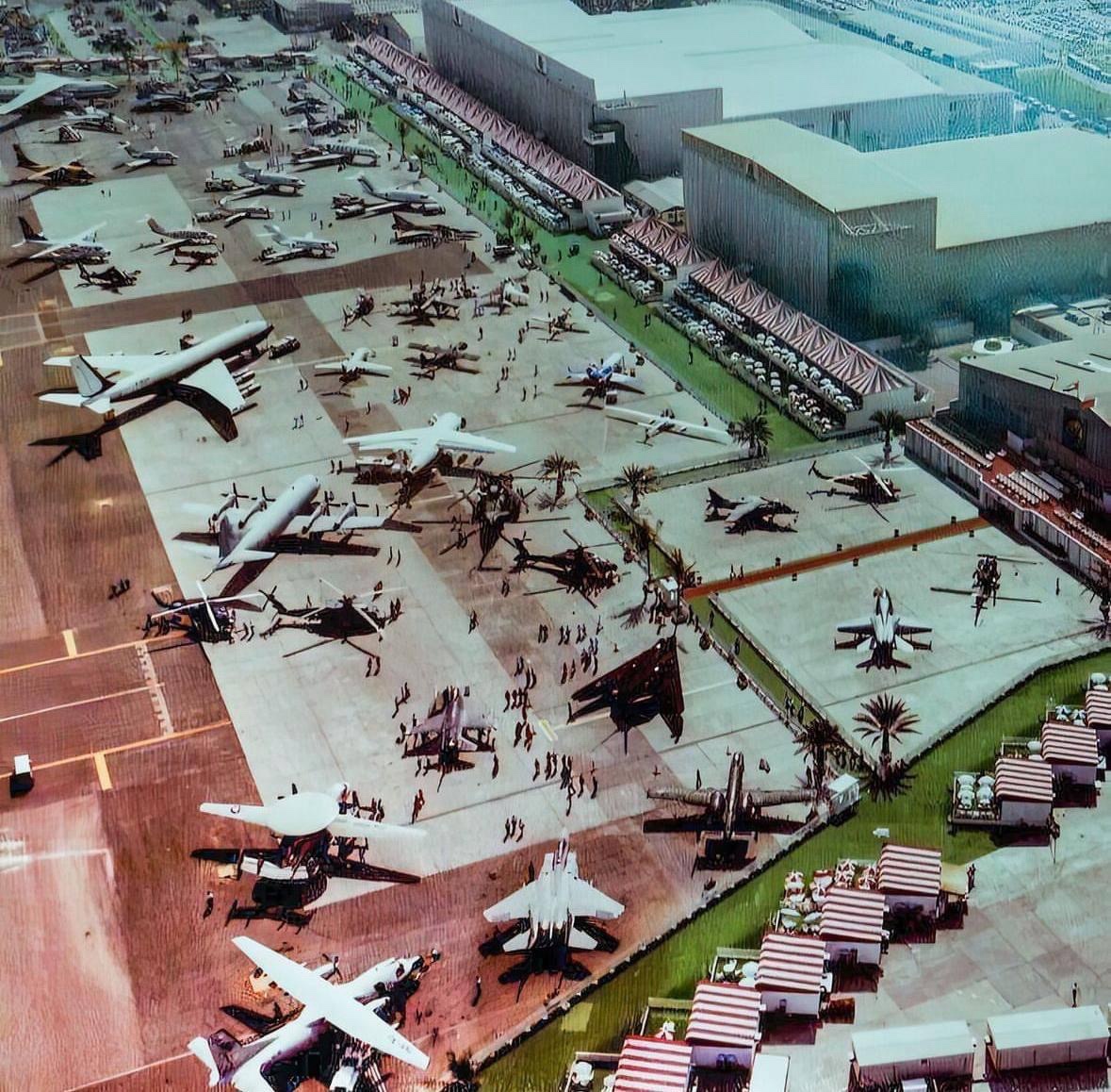 Throwback to the 80s at the Dubai Airshow