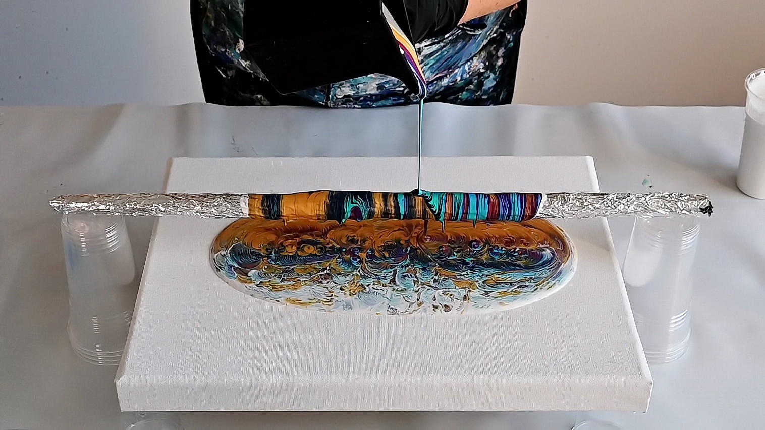 The Enchantment of Fluid Art: A Relaxing Compilation of Wand Pours
