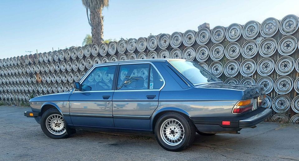 The Classic Old 524 Turbo Diesel: A Timeless Ride