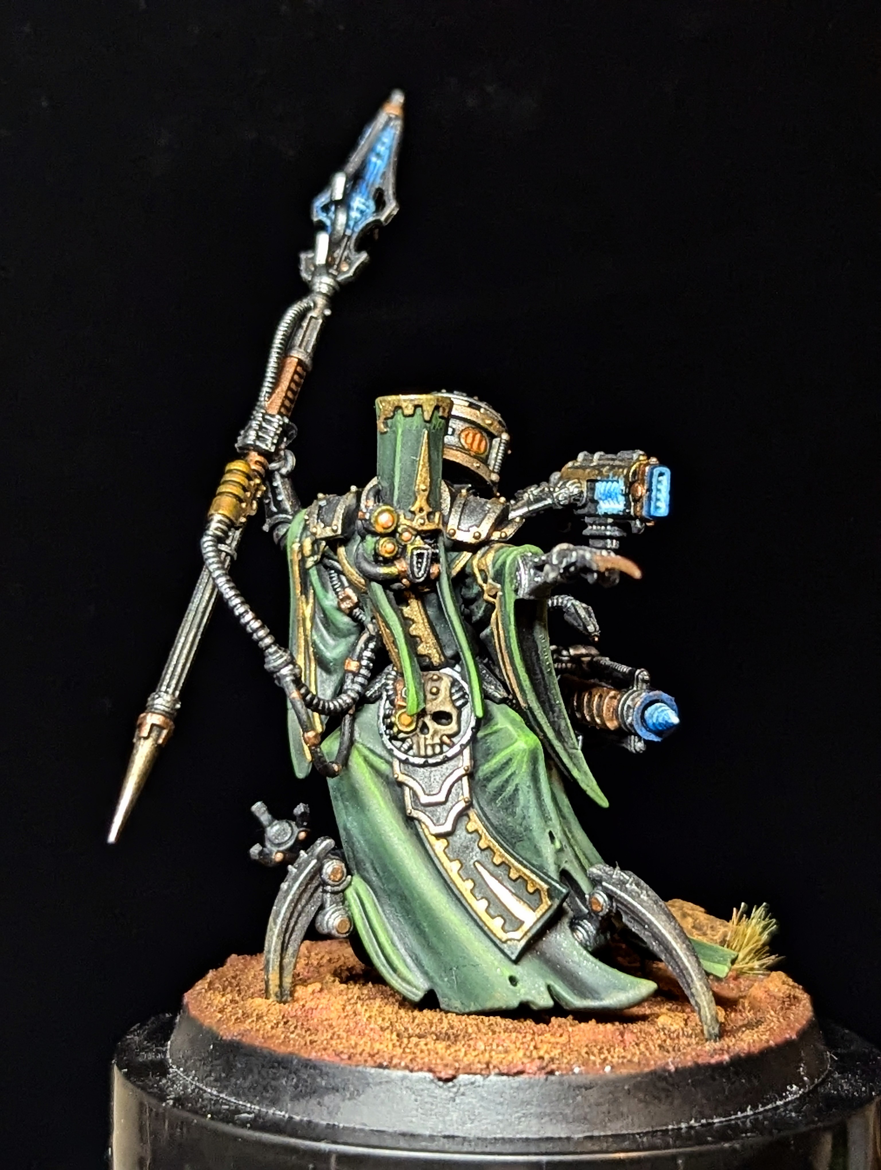 Archmagos Prime: Crafting a Warhammer 40k Horus Heresy Model for My Adeptus Mechanicus Army