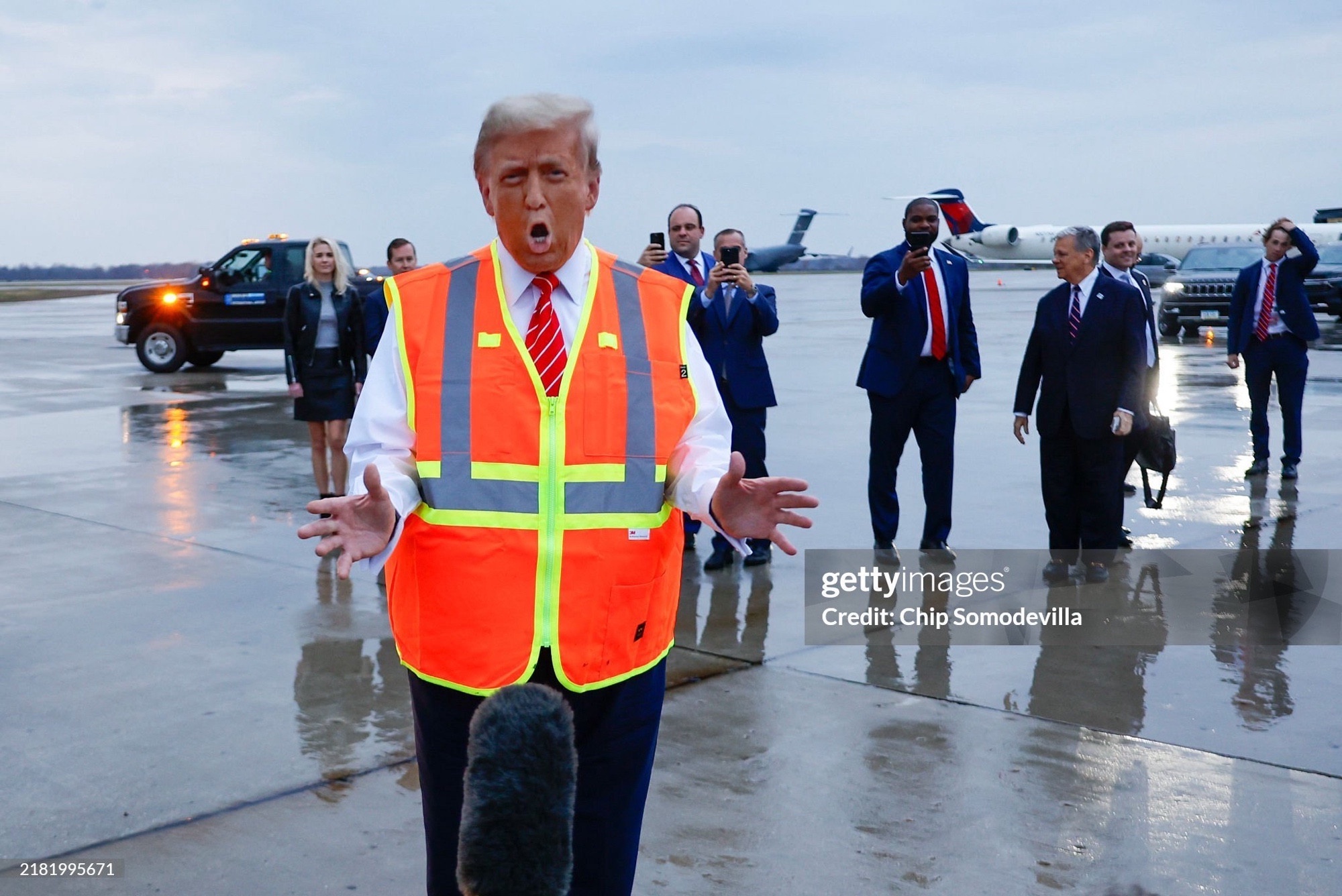 Is This Really Your King? Clown Makeup Edition!