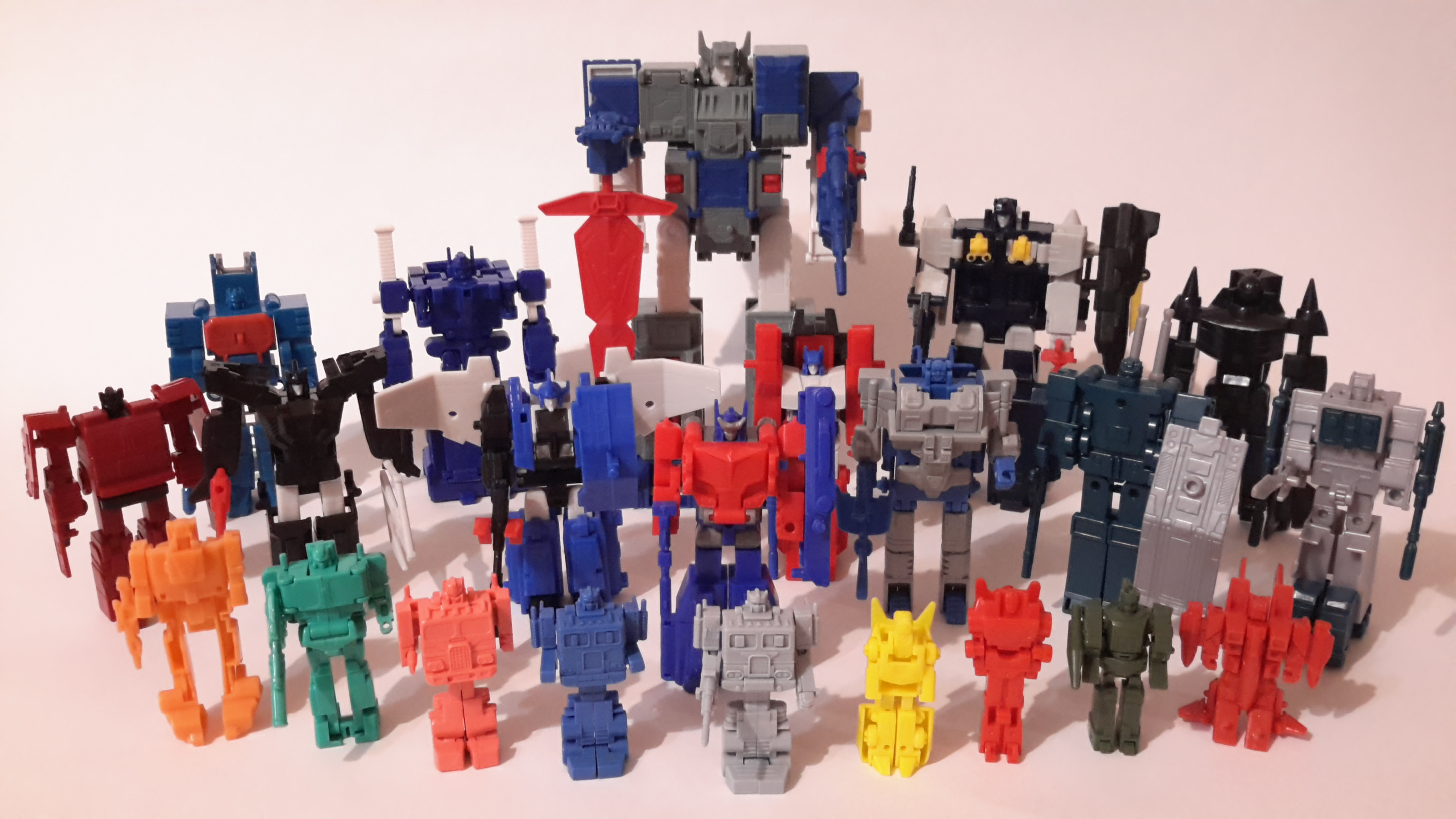 Nostalgic Kabaya Transformers Generation 1 Gum Toys