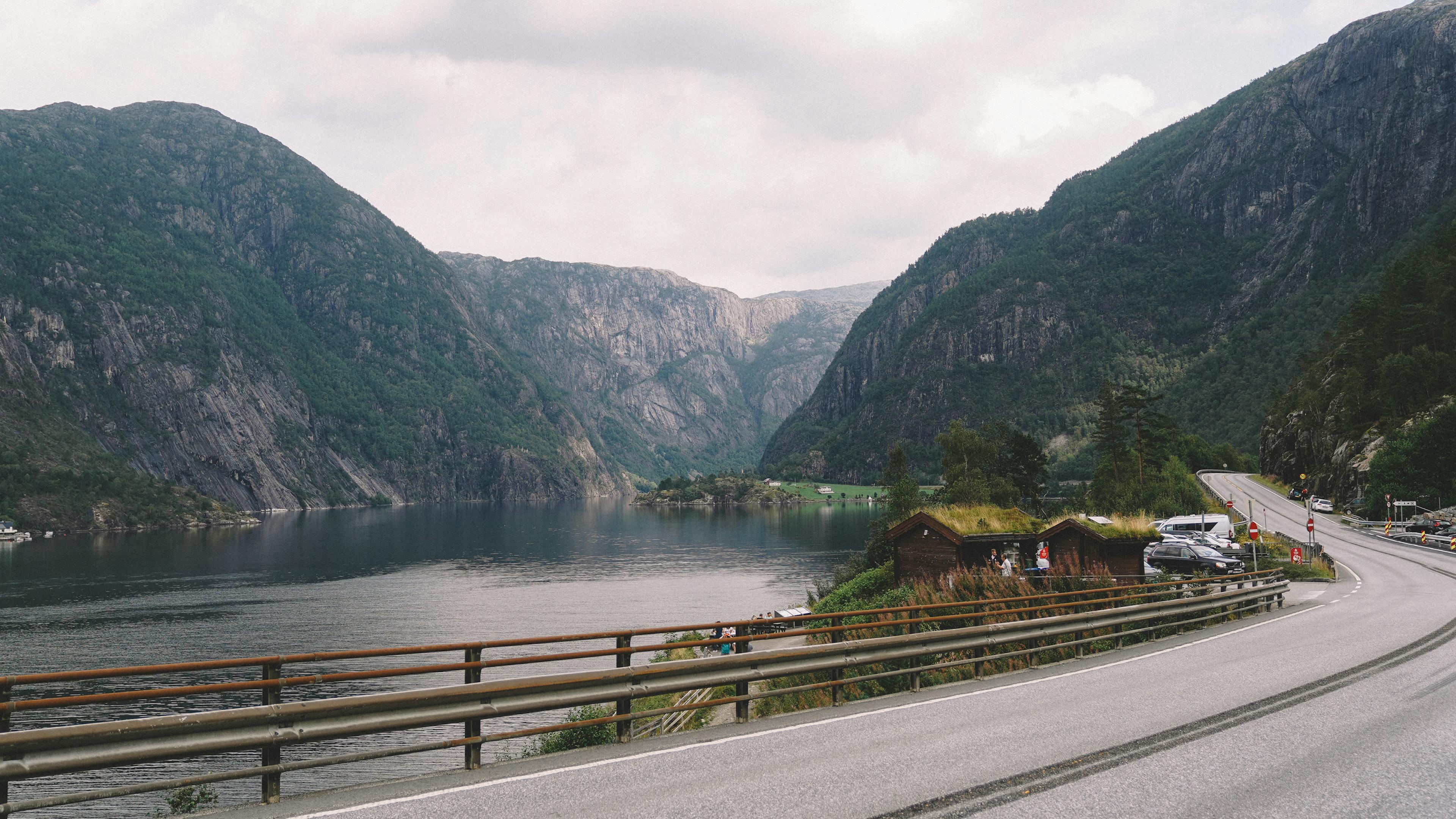 Breathtaking view of the fjord from Mountain Road