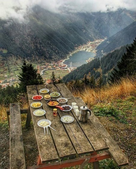 The Ideal Lunchtime Experience: A Perfect Meal