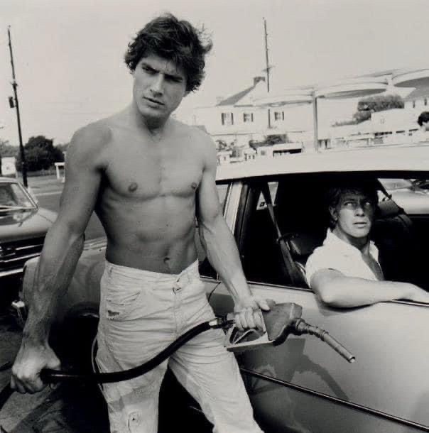 Throwback to 1977: Filling Up the Tank Before the Gas Crisis
