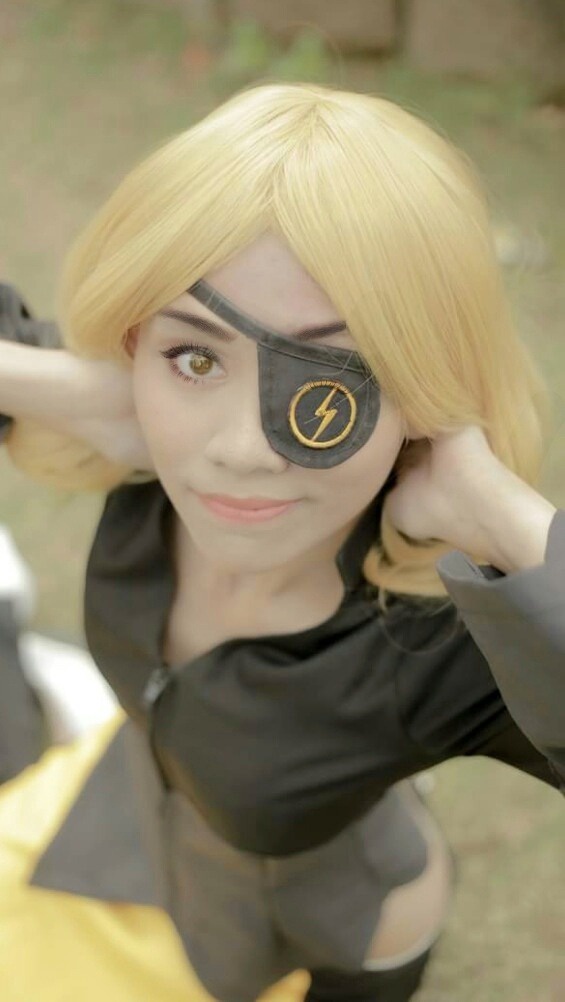 Maire Mjolnir: A Fusion of Cosplay, Art, and Memes