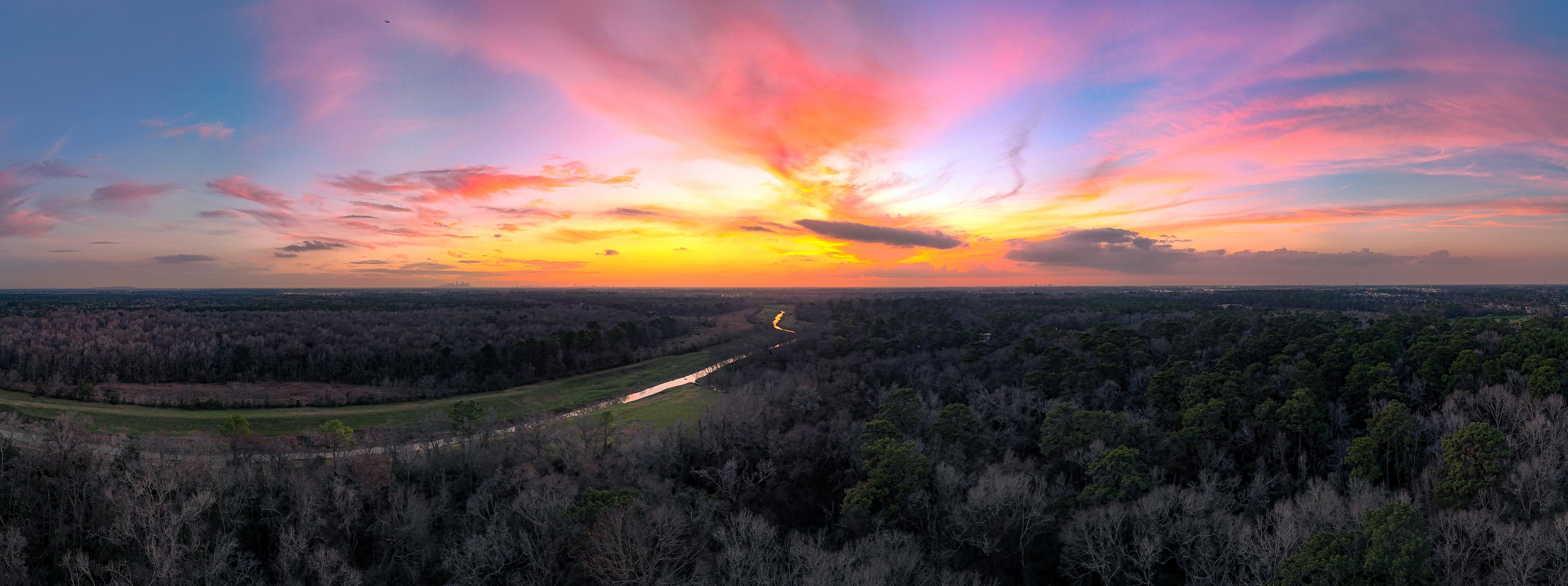 A Serene Texas Evening: Nature's Tranquil Beauty