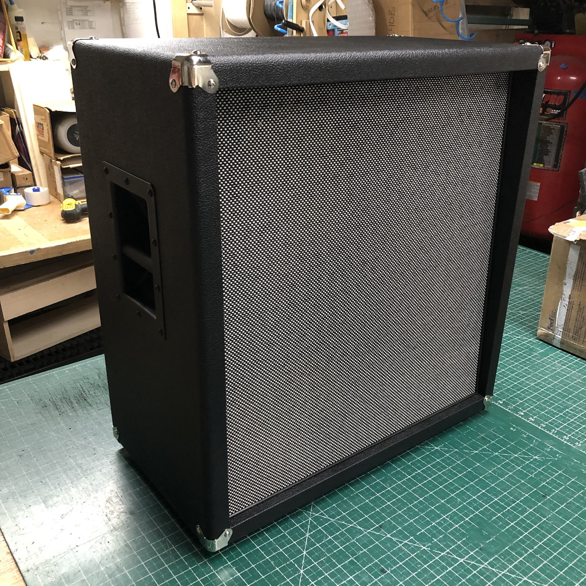 The Mighty 4x10 Cab