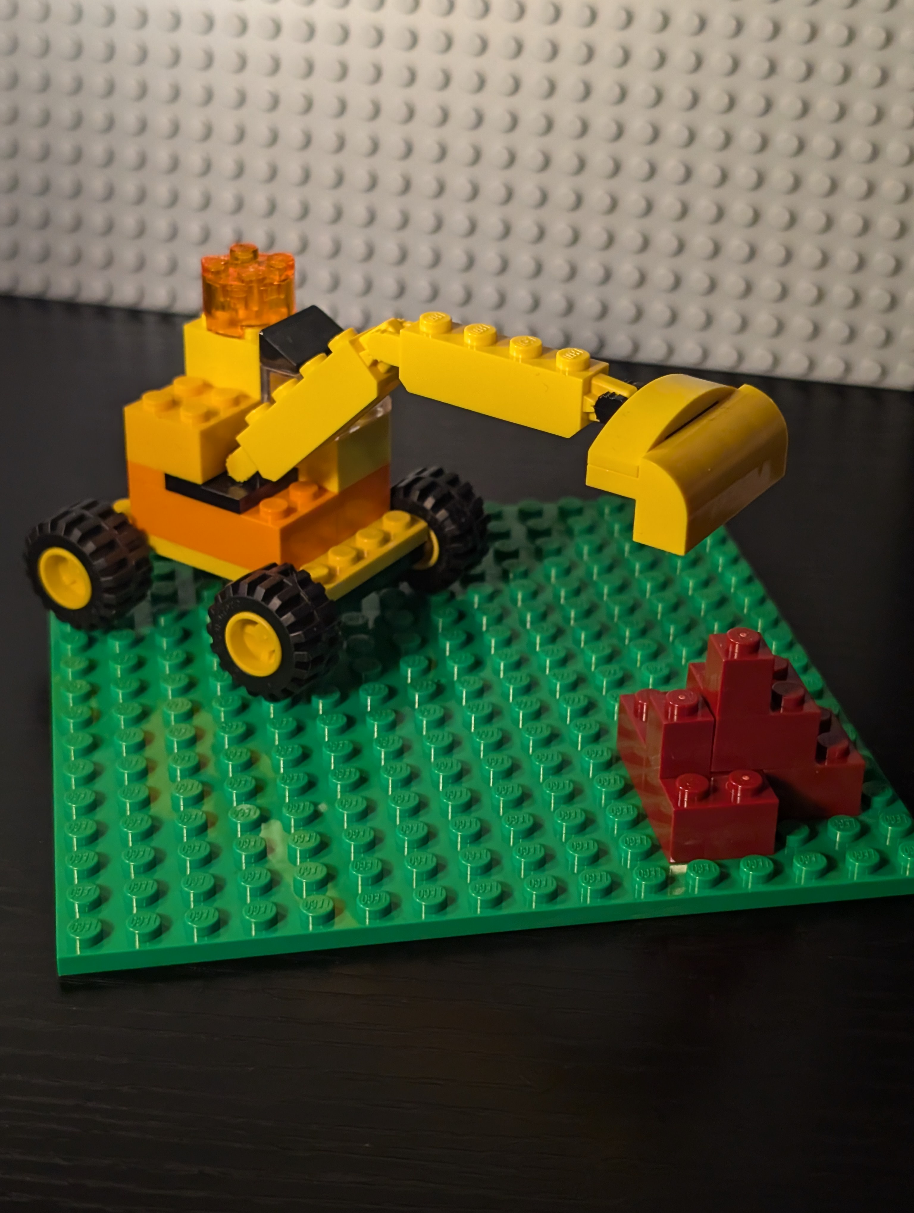 Check out this awesome LEGO Excavator (10698)!
