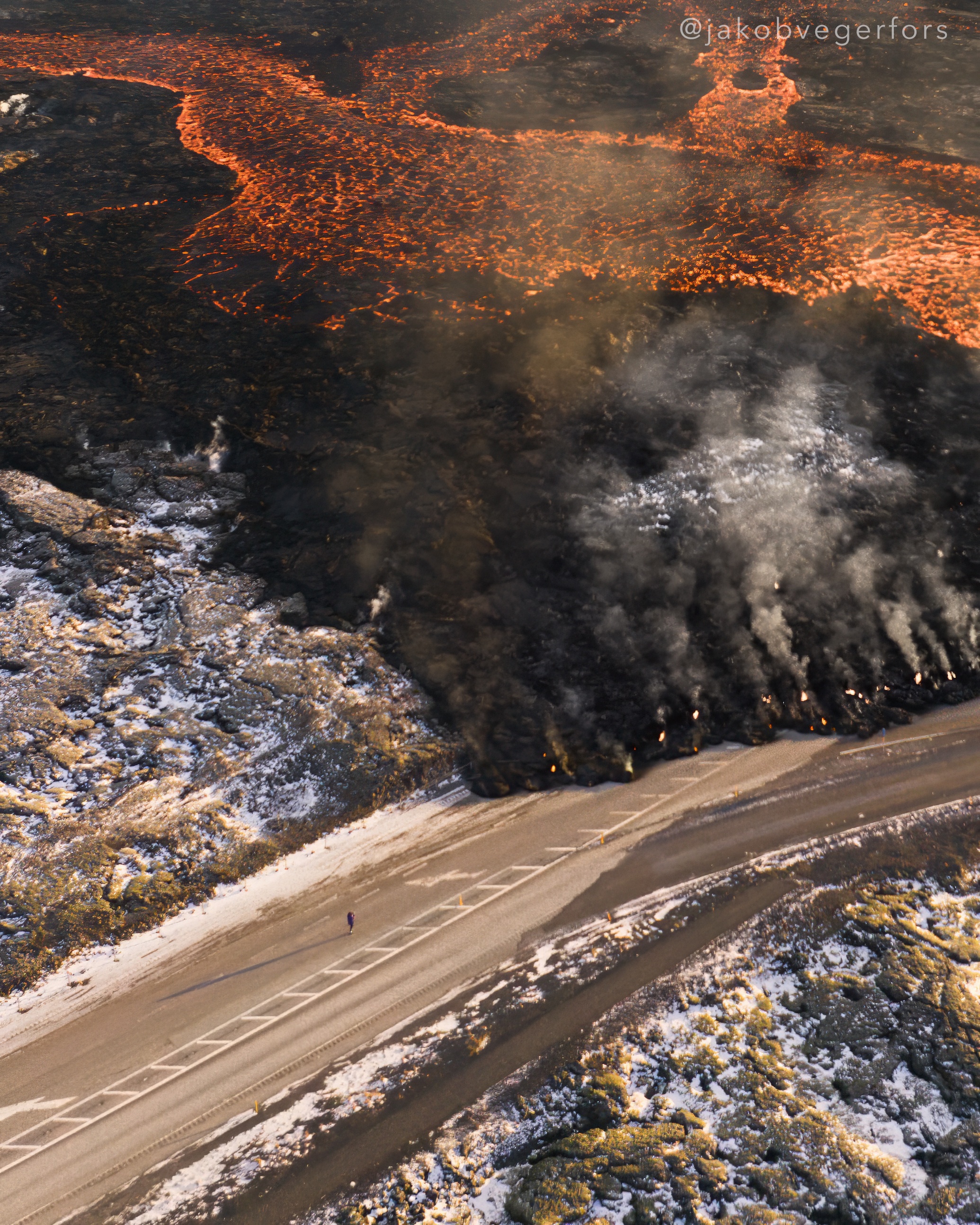 Witness the Power of Nature: Lava Flowing from Iceland's Eruption