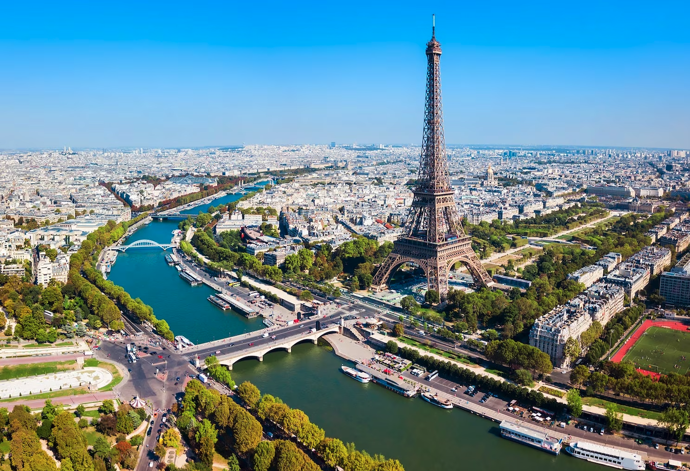 France Tightens Entry Rules for Unvaccinated American Travelers