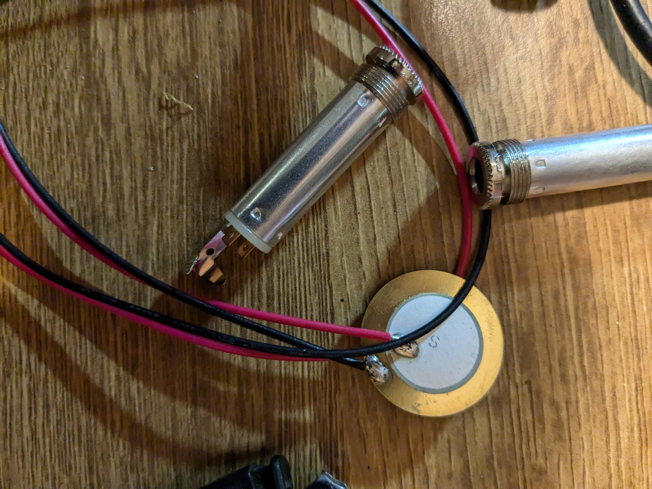 Exploring the Double-Bass Piezo Pickup