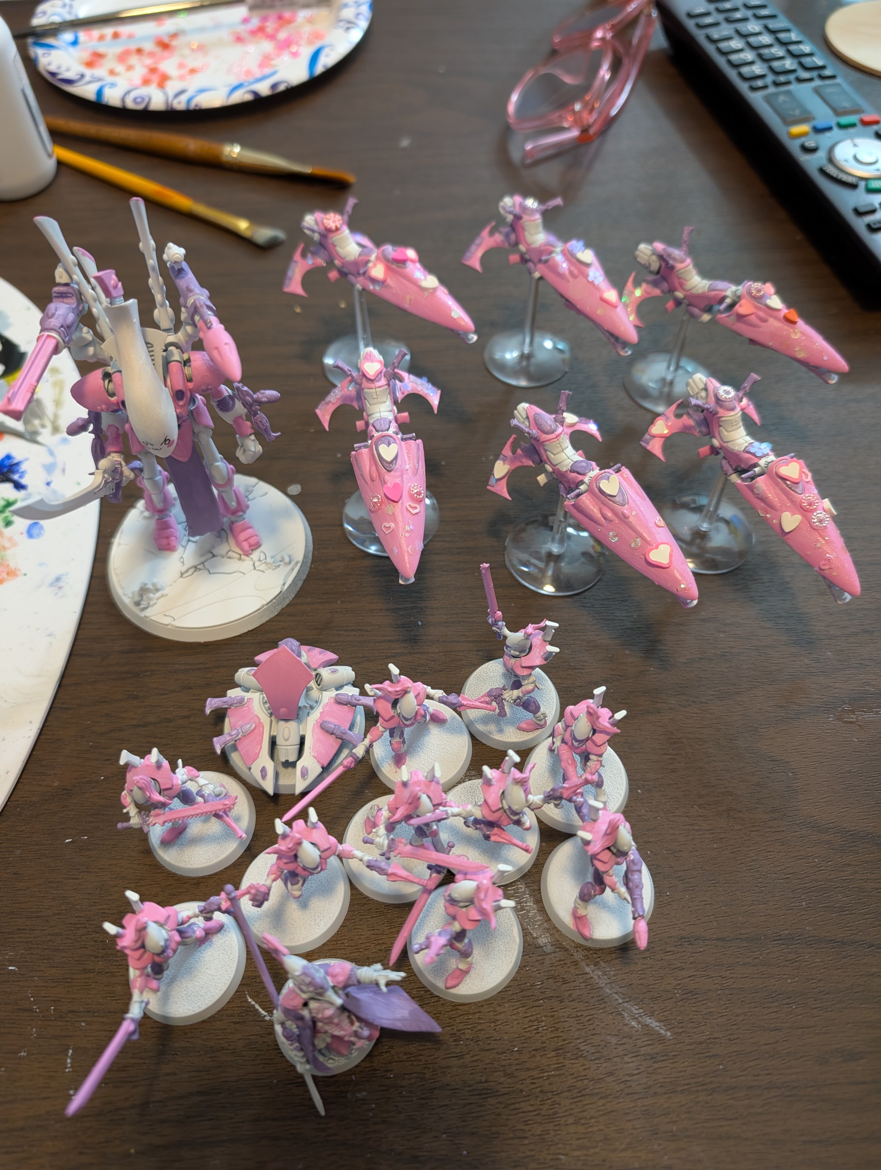 My partner's Warhammer 40k Aeldari army is almost complete!