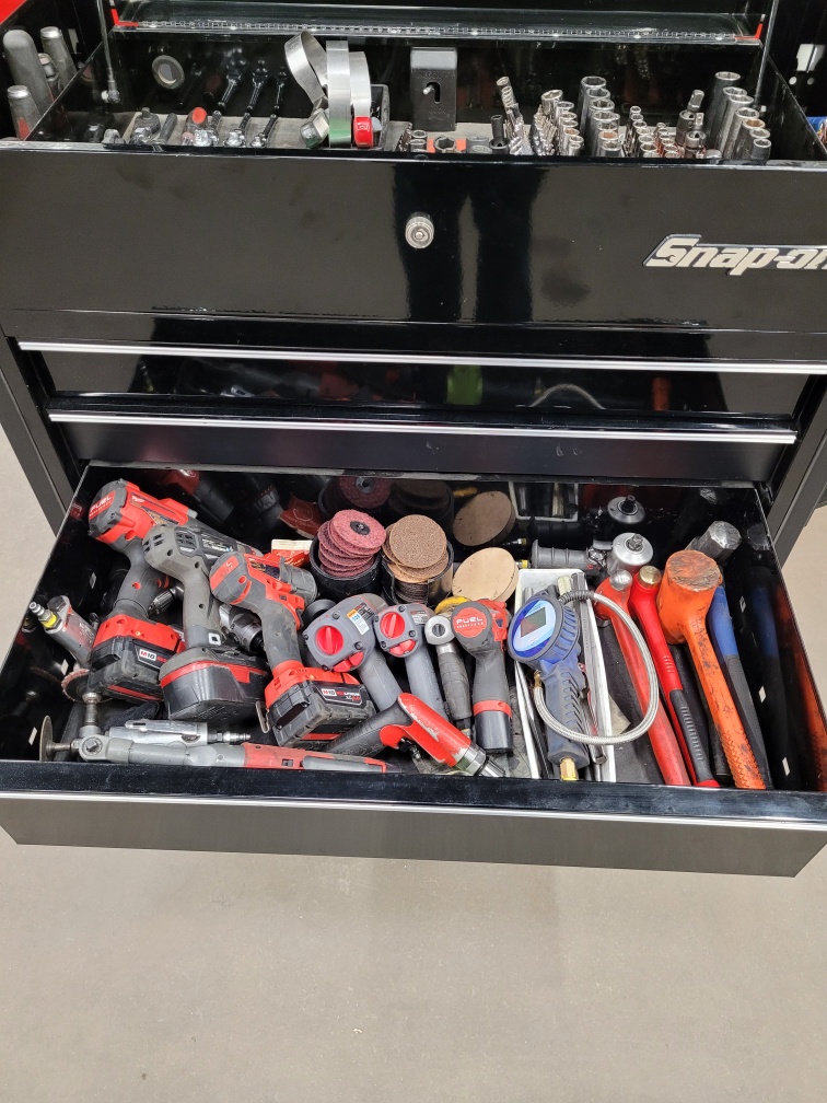 The ultimate Snap-on tool cart
